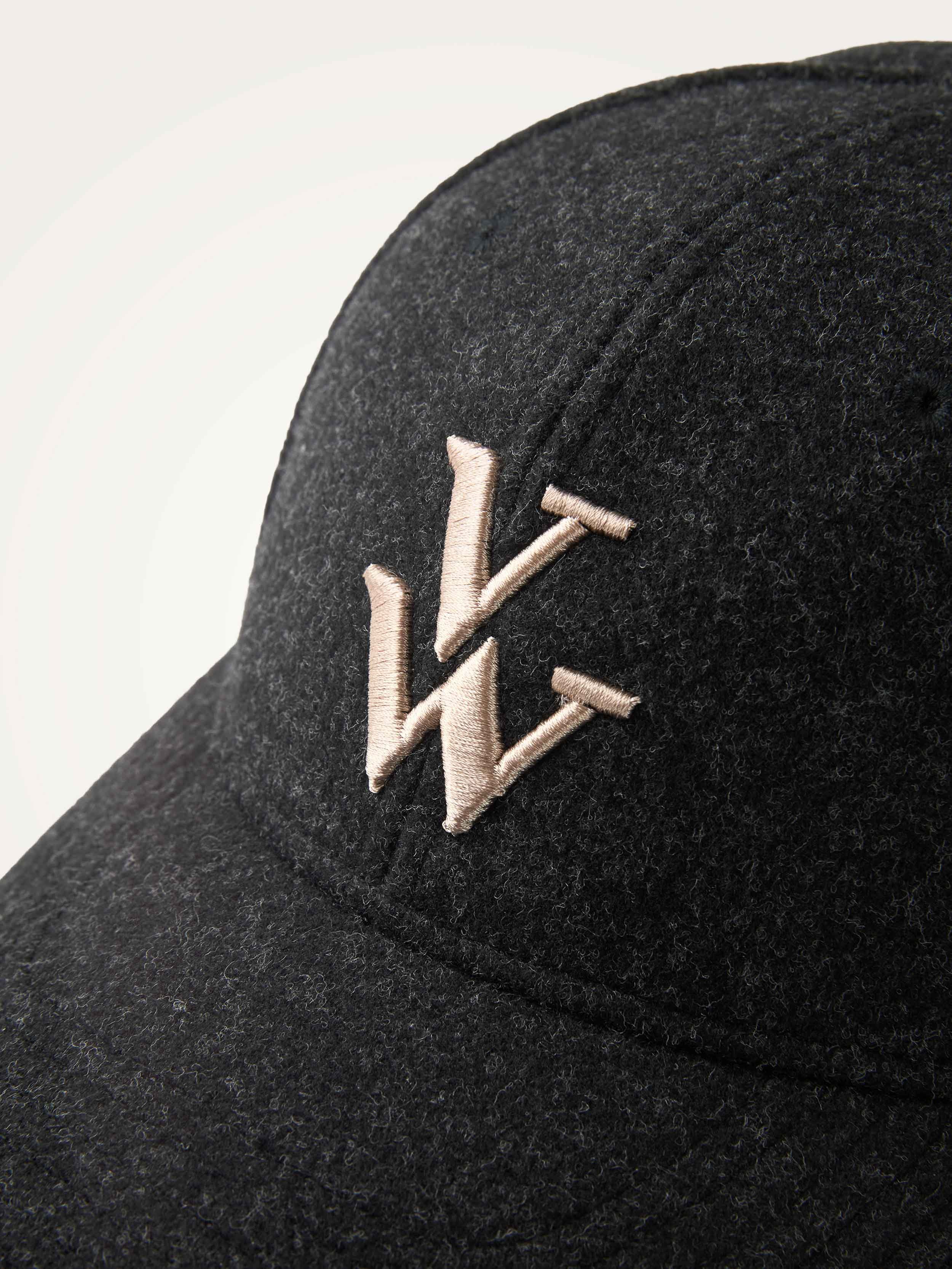 Felt cap VANESSA WU Black