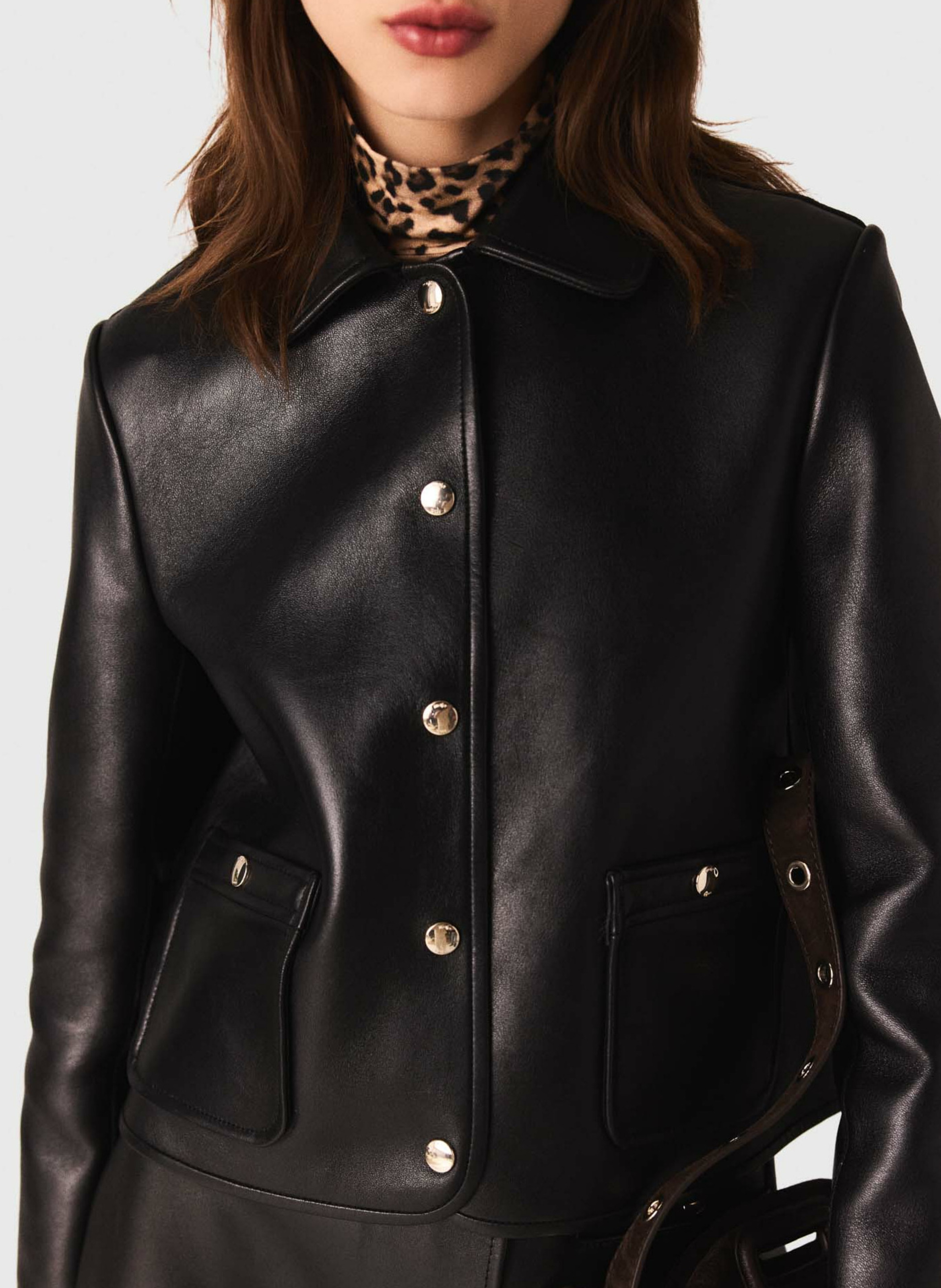 Veste droite en cuir MAJE Noir