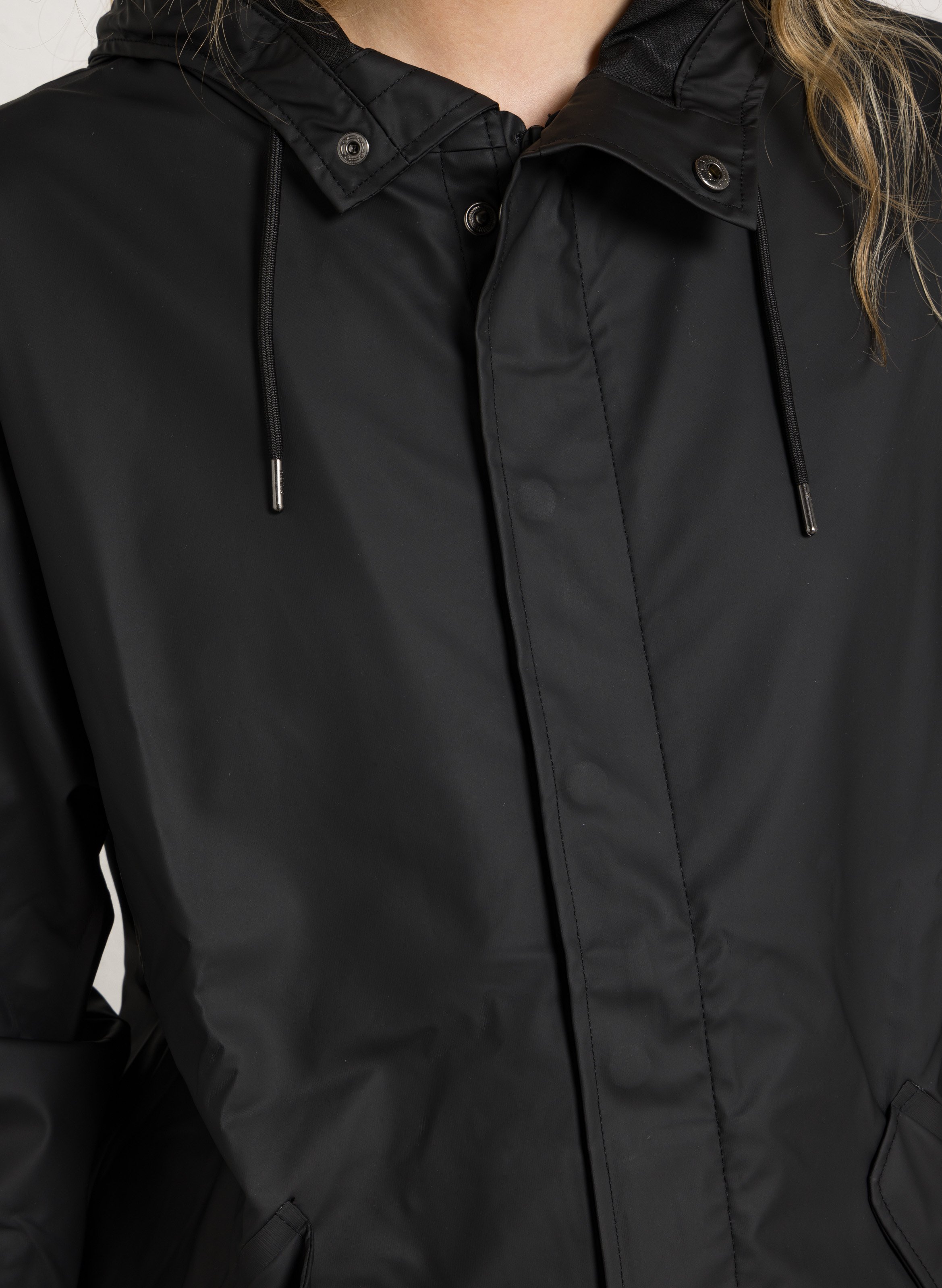 Parka oversize col montant à capuche RAINS Noir