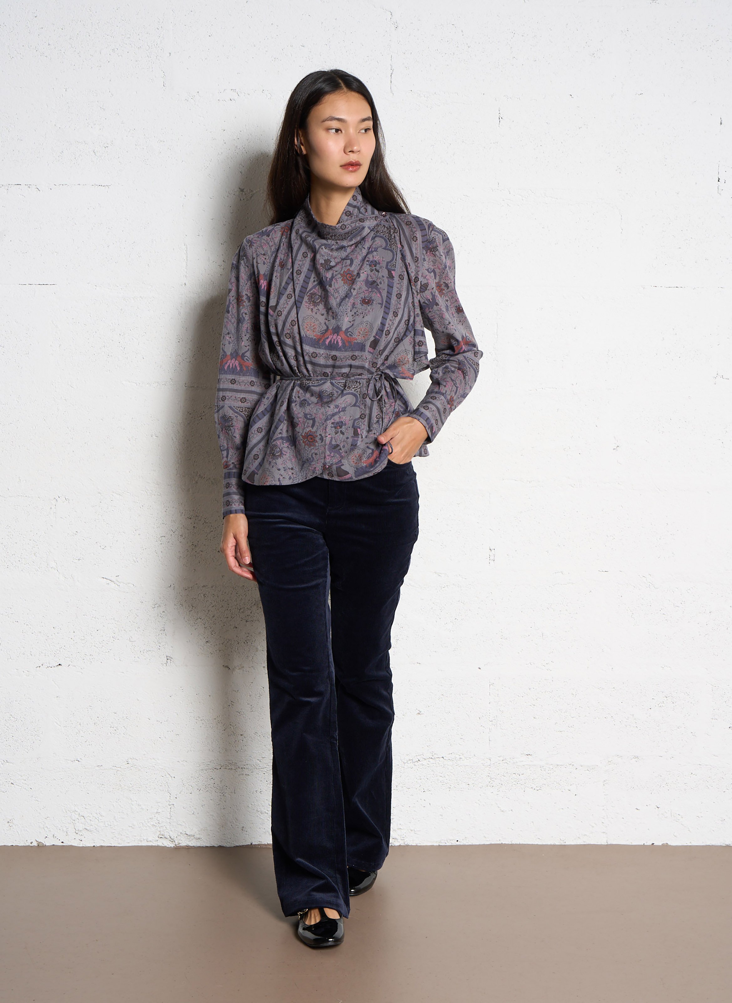 Top drapé manches longues à motifs ANTIK BATIK Gris