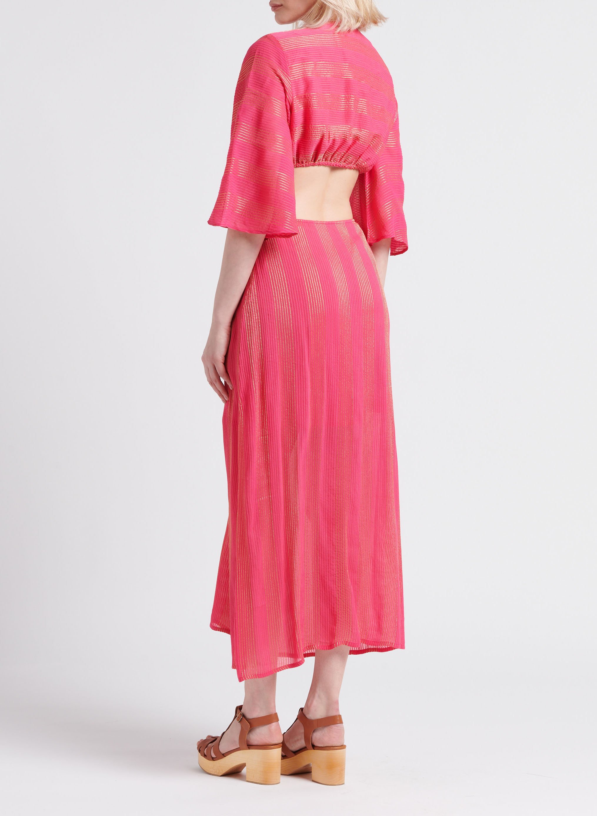 Lange jurk met V-hals en openingen SUNDRESS Roze