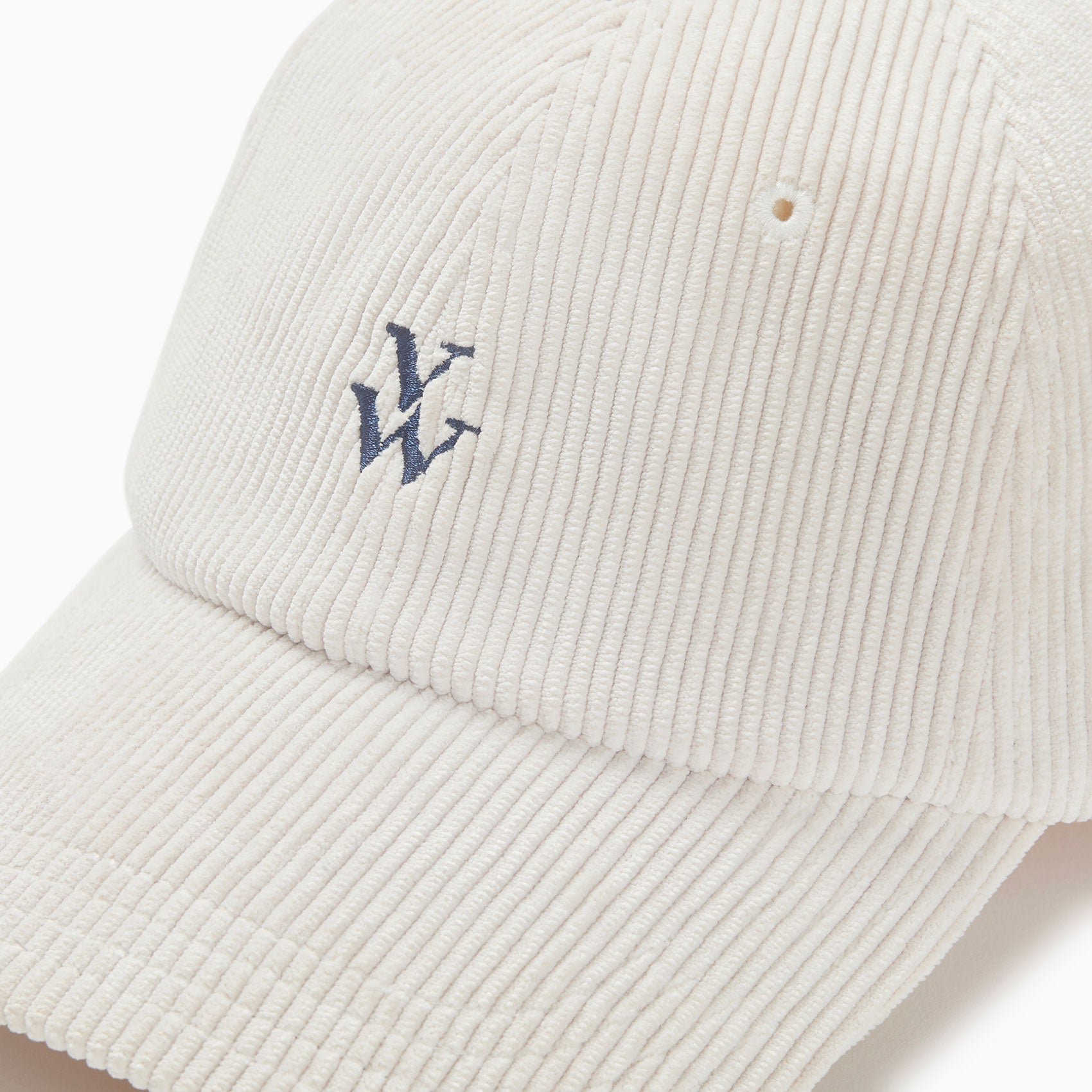 Corduroy cap VANESSA WU White