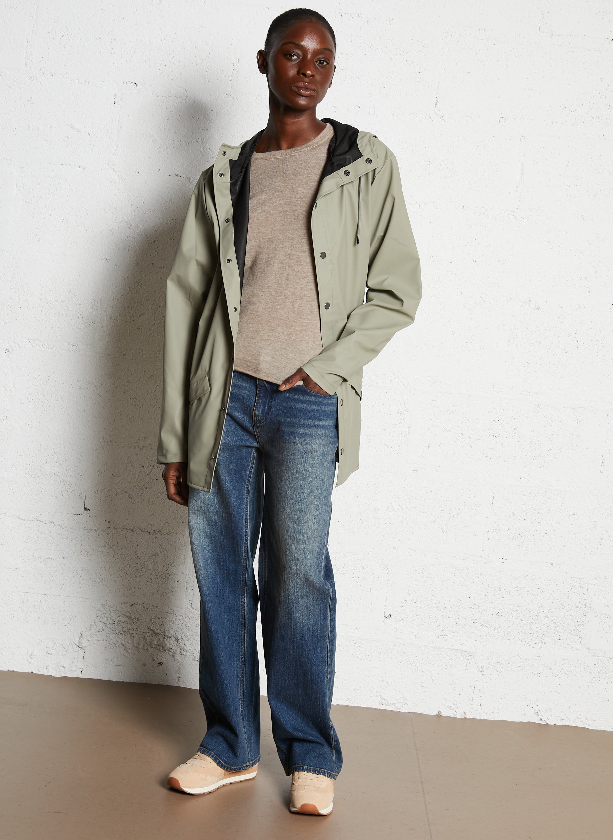 Hooded waterproof windbreaker RAINS Green