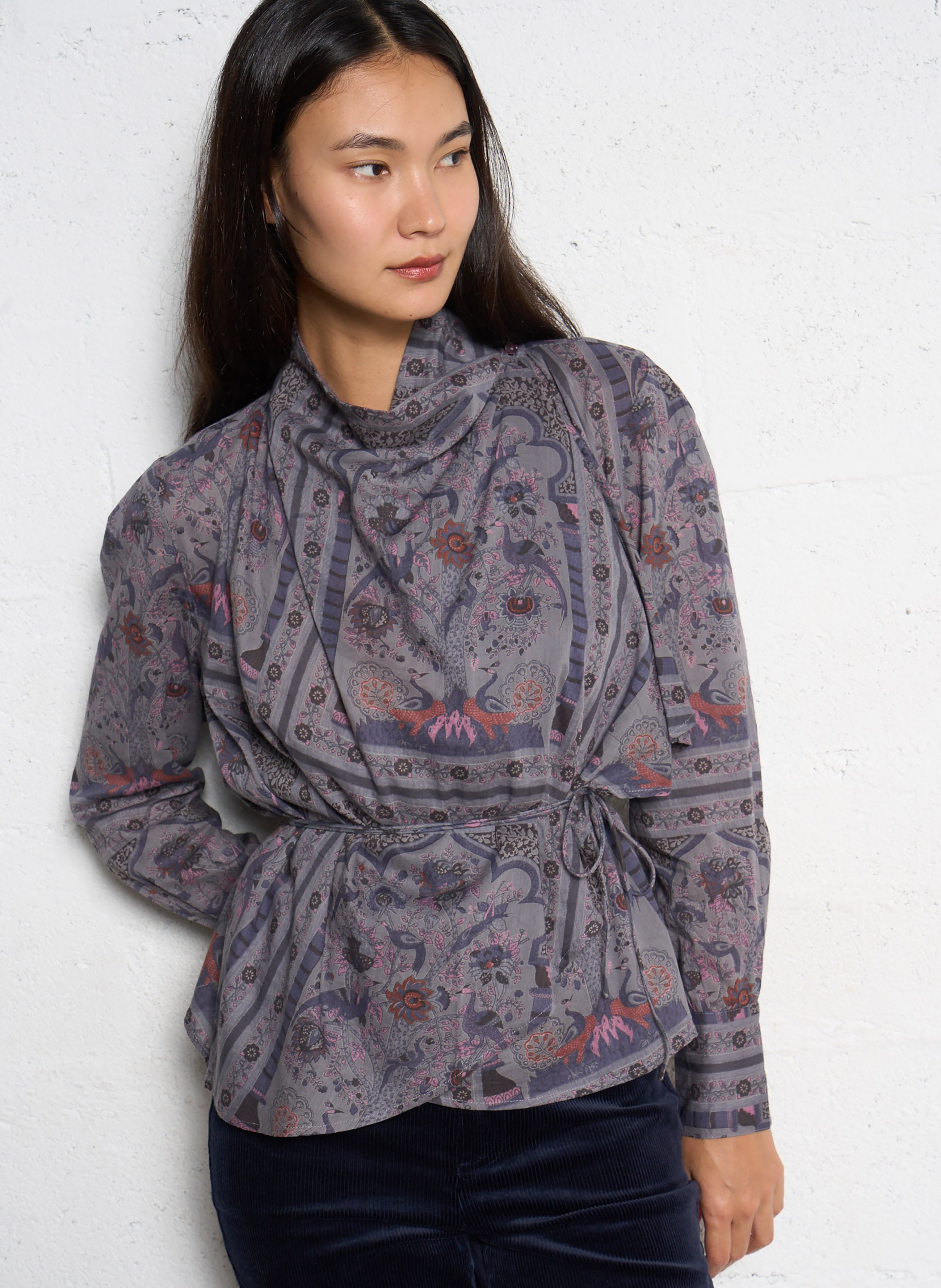 Top drapé manches longues à motifs ANTIK BATIK Gris