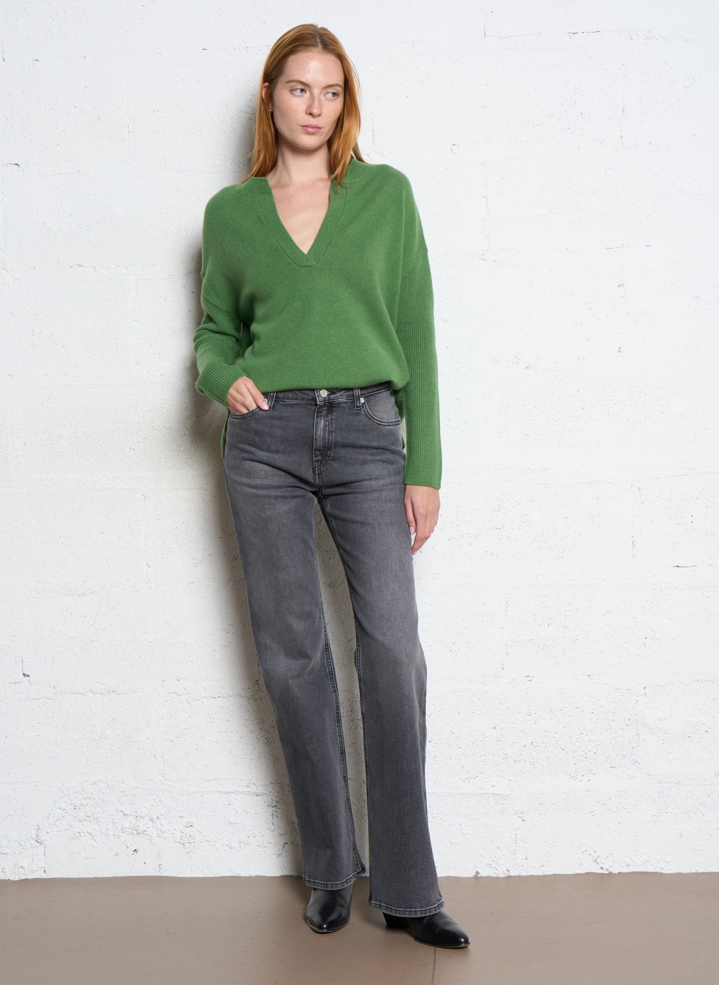 Oversized V-neck wool sweater  SUD EXPRESS Green
