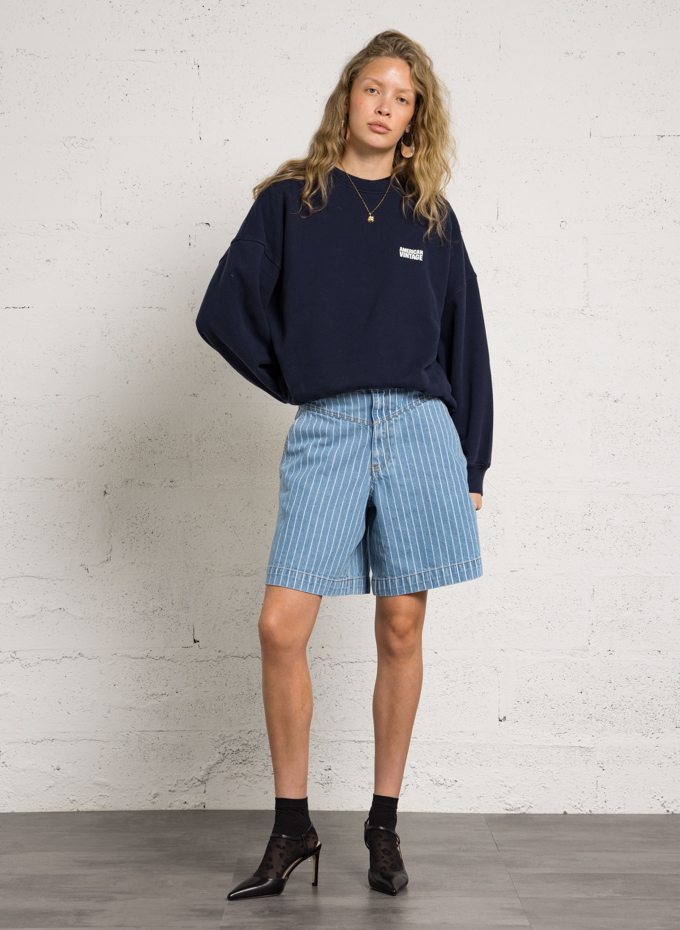 Weit geschnittenes Rundhals-Sweatshirt aus Baumwolle mit Siebdruck AMERICAN VINTAGE Blau