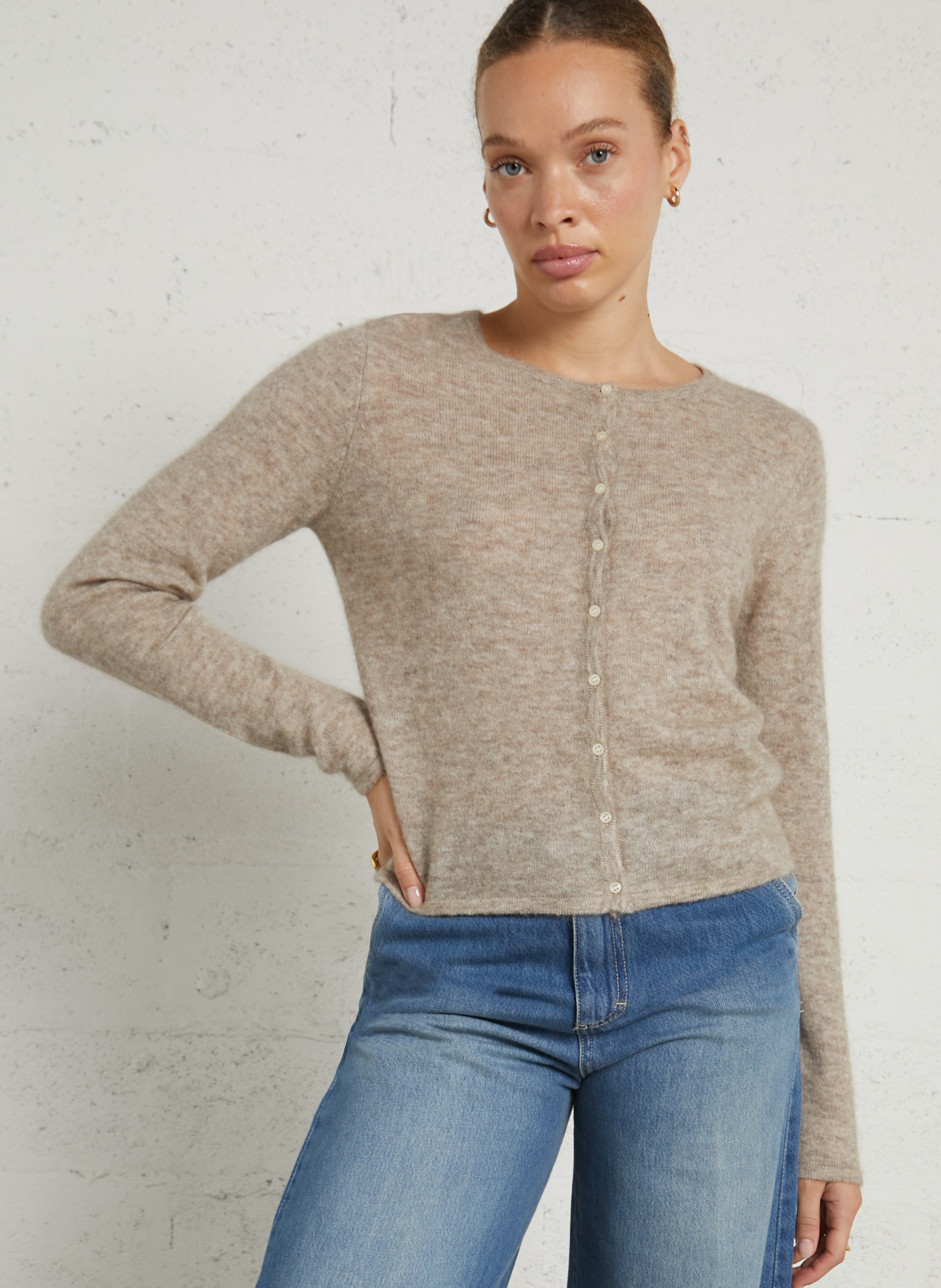 Gilet droit col rond en maille JC SOPHIE Beige
