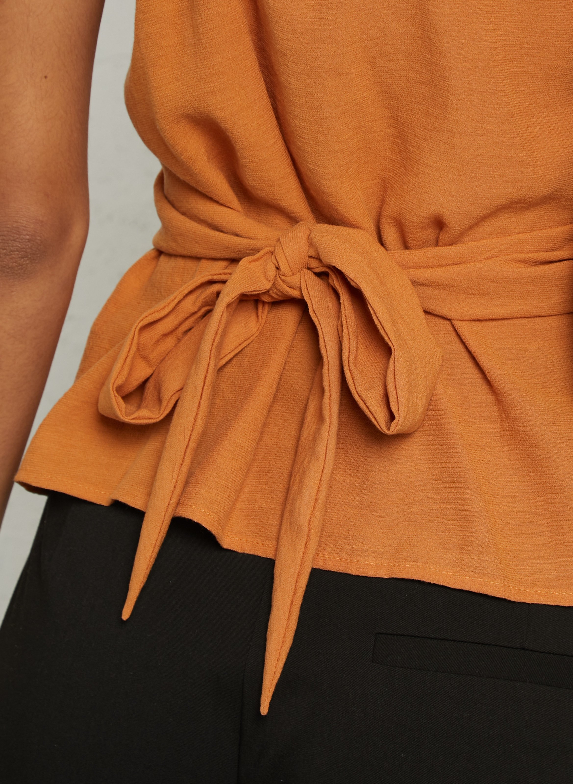 Top droit  THE KORNER Doré