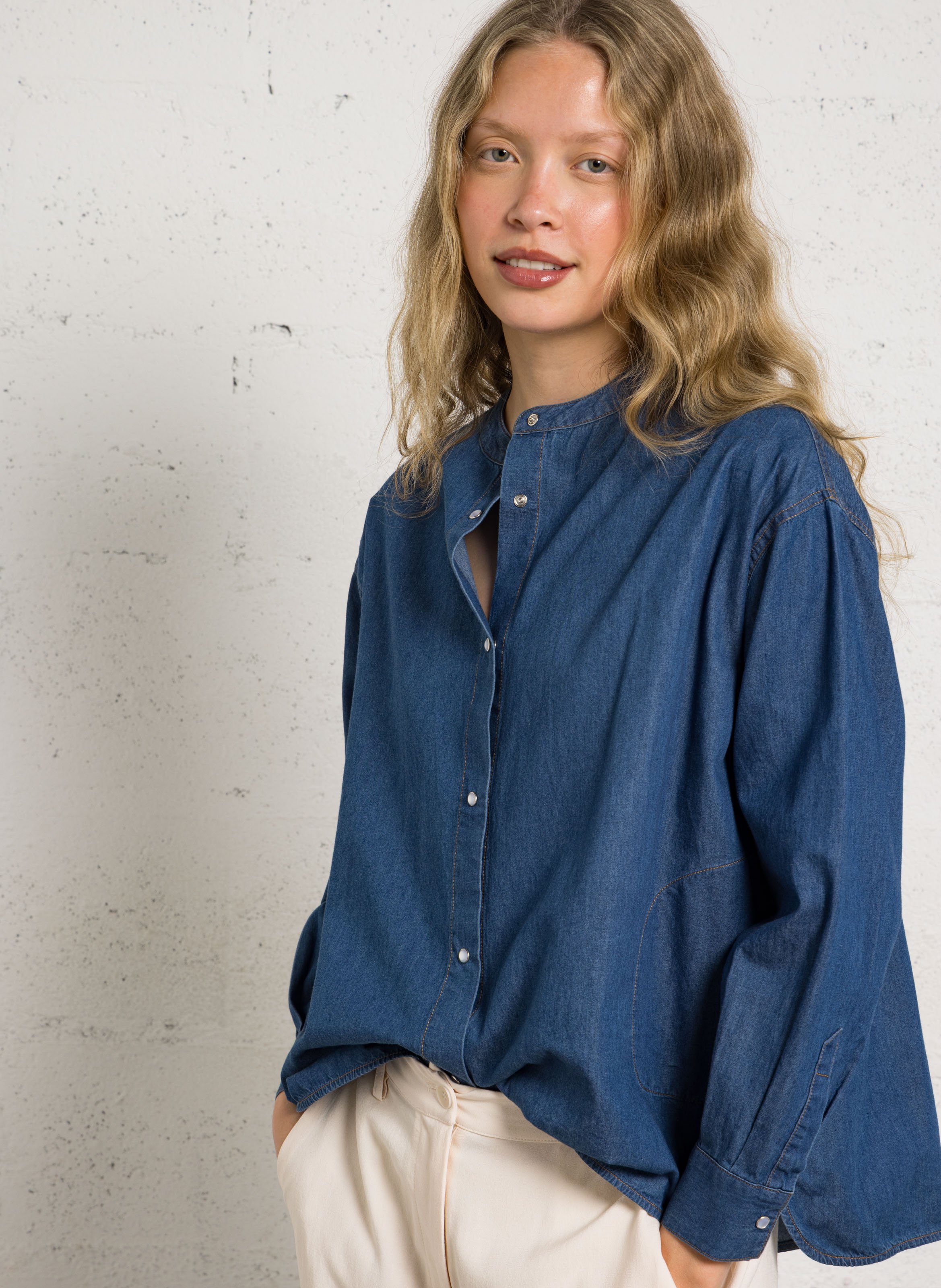 Rundhals-Denimhemd BELLA JONES Blau