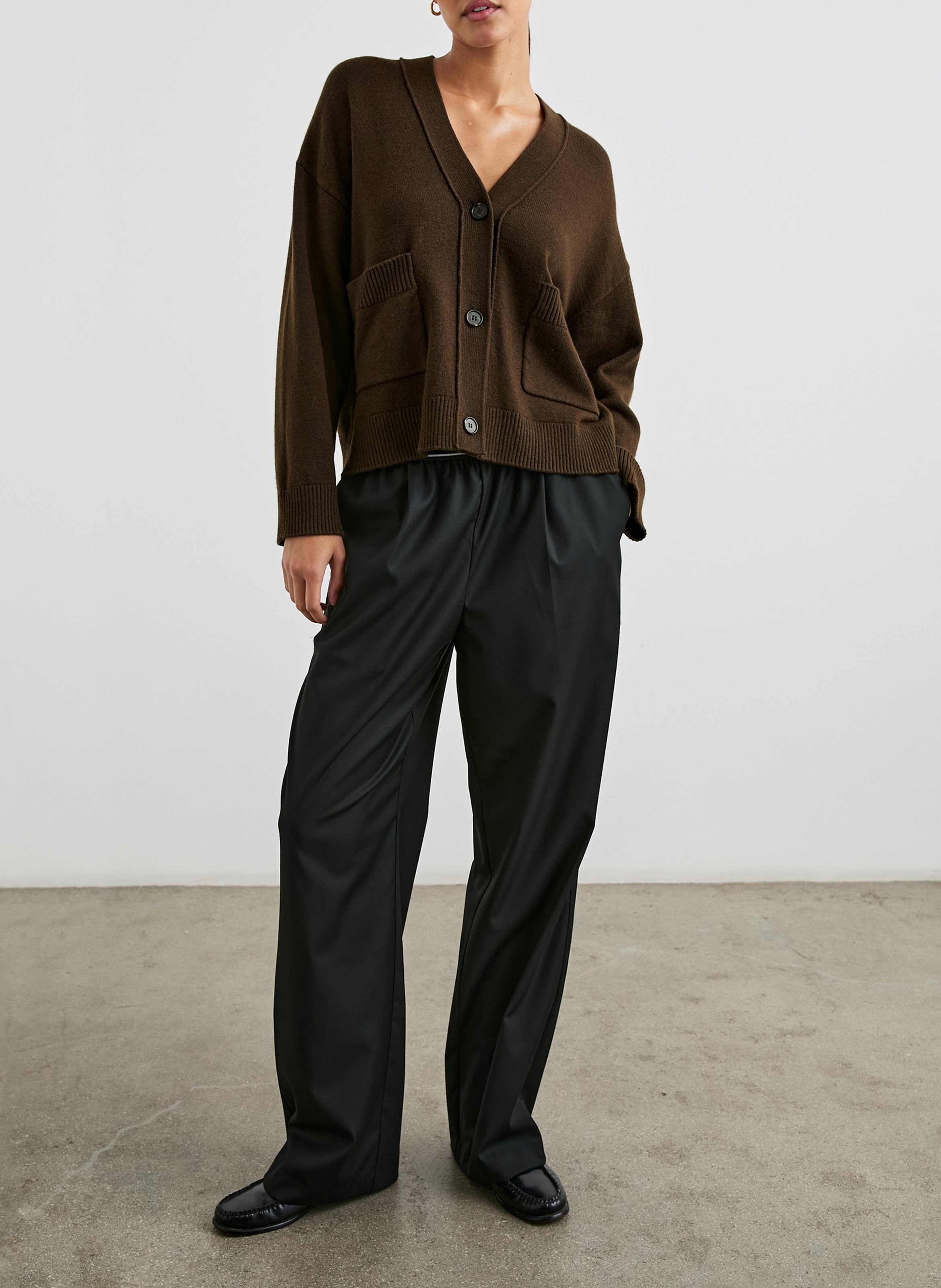 Gilet col V en coton  RAILS Vert