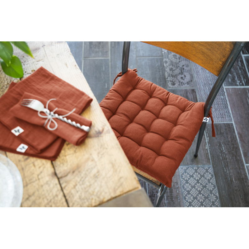 Quilted water-repellent outdoor seat L'EFFET PAPILLON