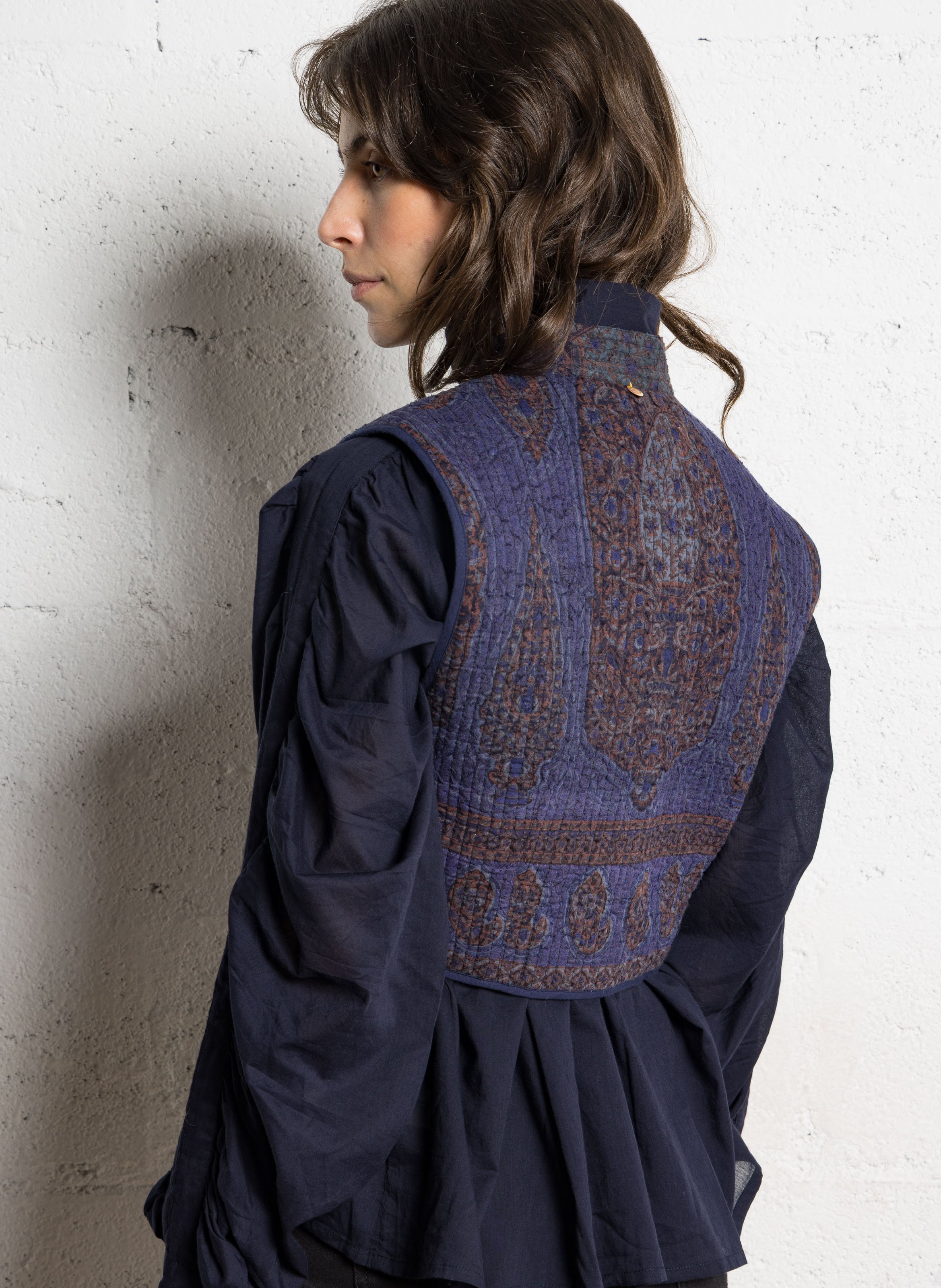 Gerader Rundhalsausschnitt aus bedruckter Baumwolle ANTIK BATIK Blau