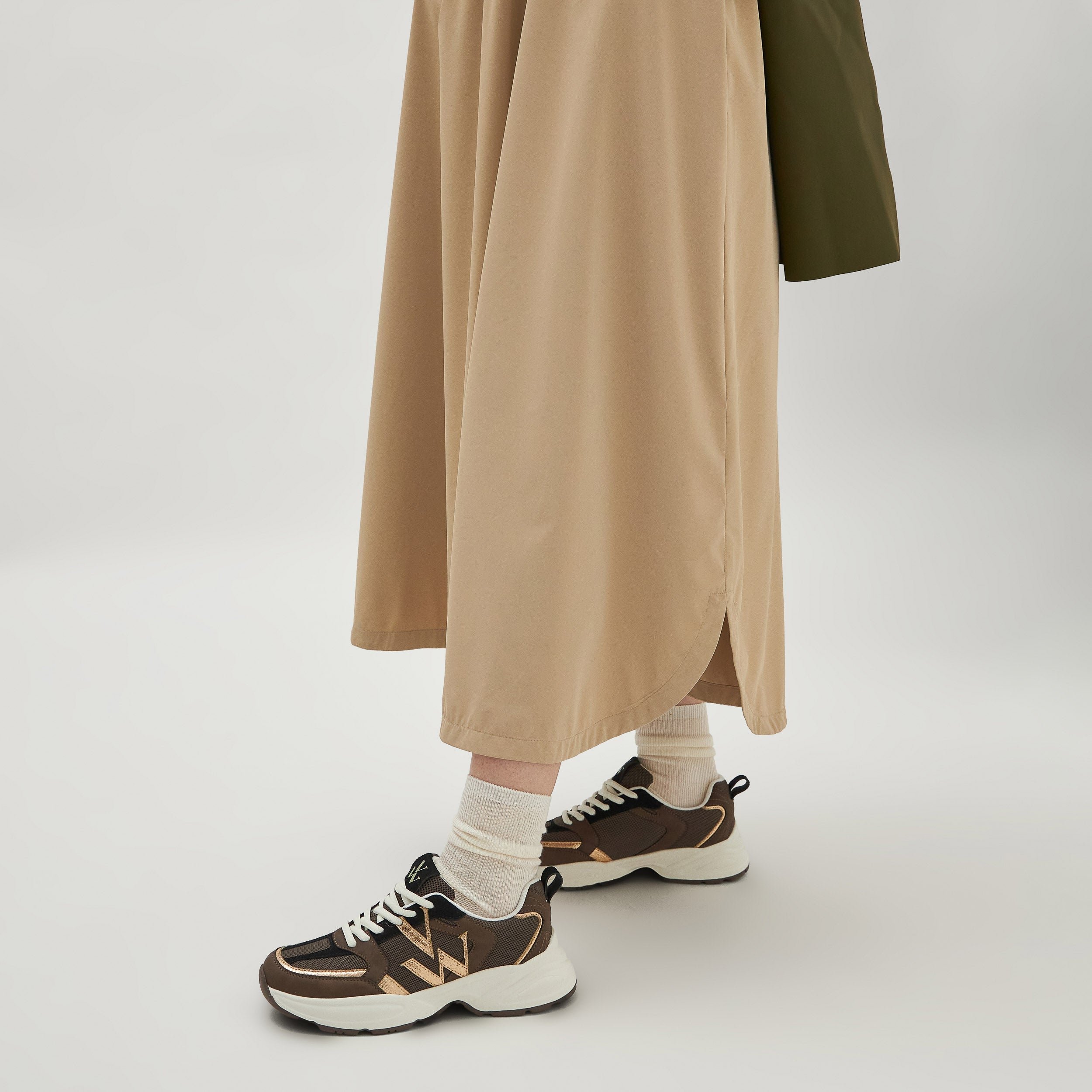 Baskets basses en mesh VANESSA WU Marron