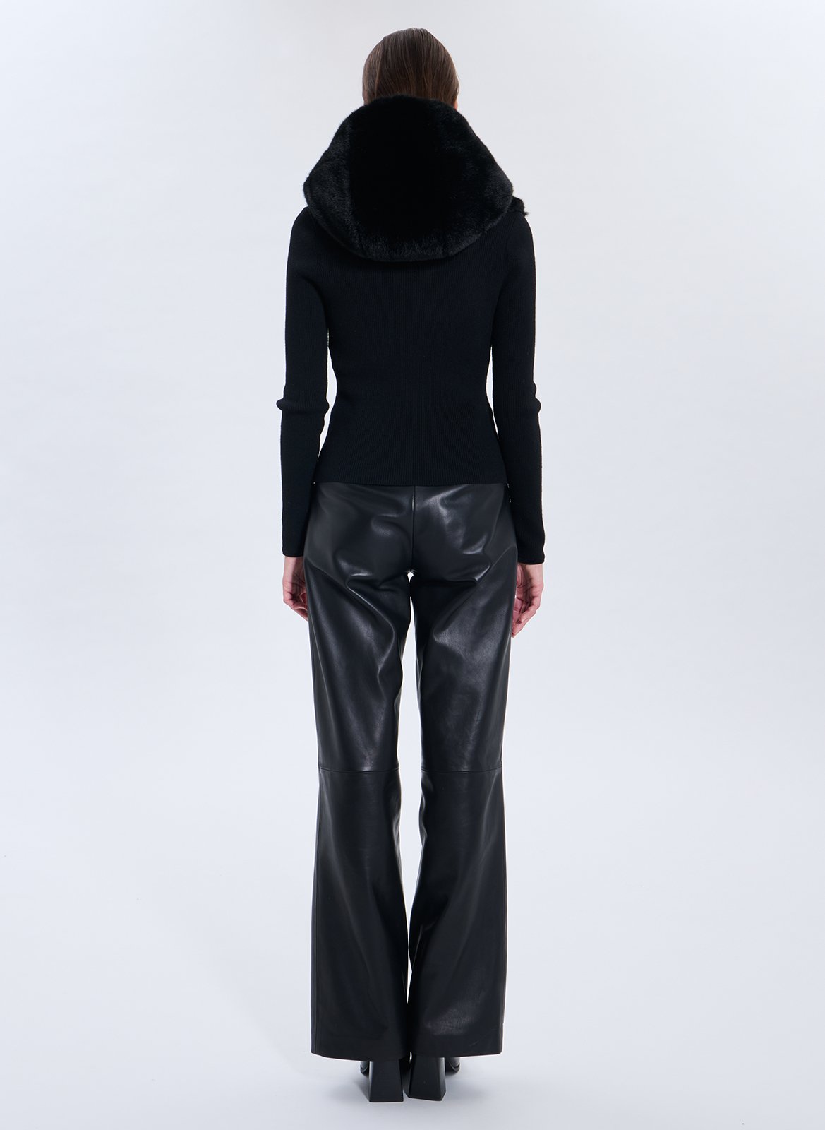 Capuche effet fourrure ZAPA Noir