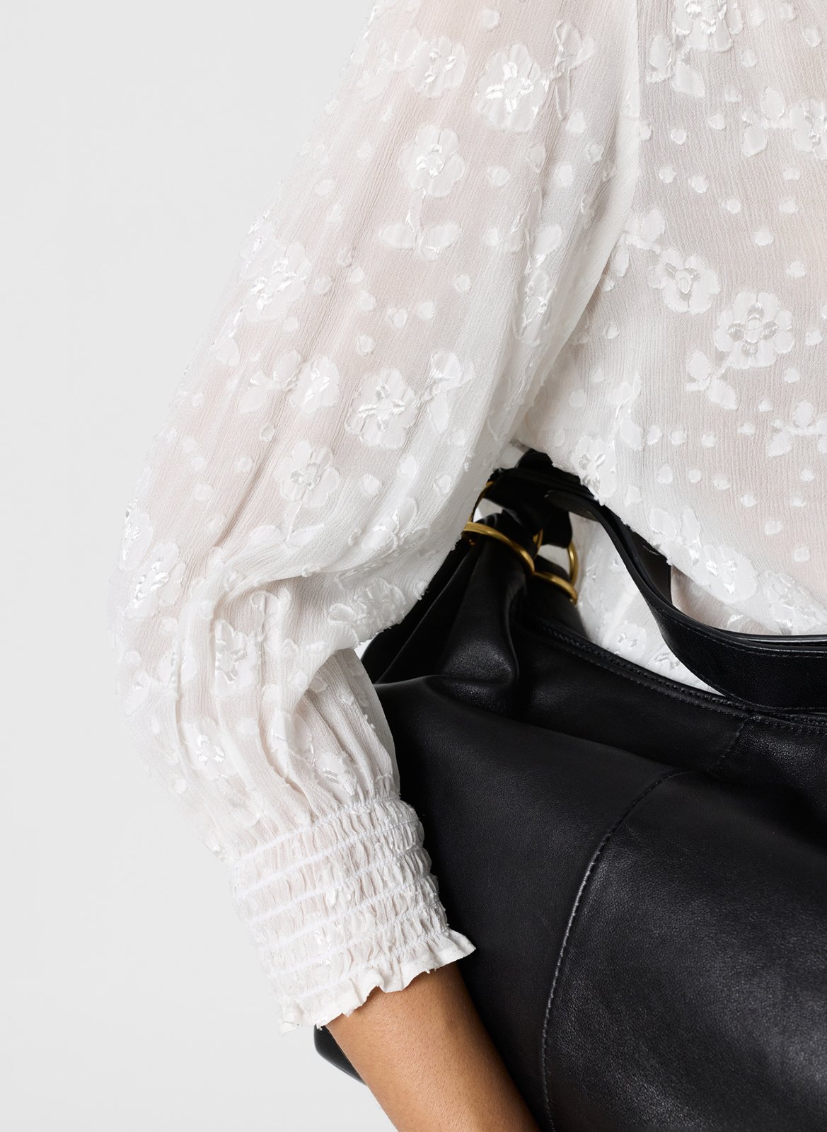 Top col tunisien en dentelle fleurie GERARD DAREL Beige