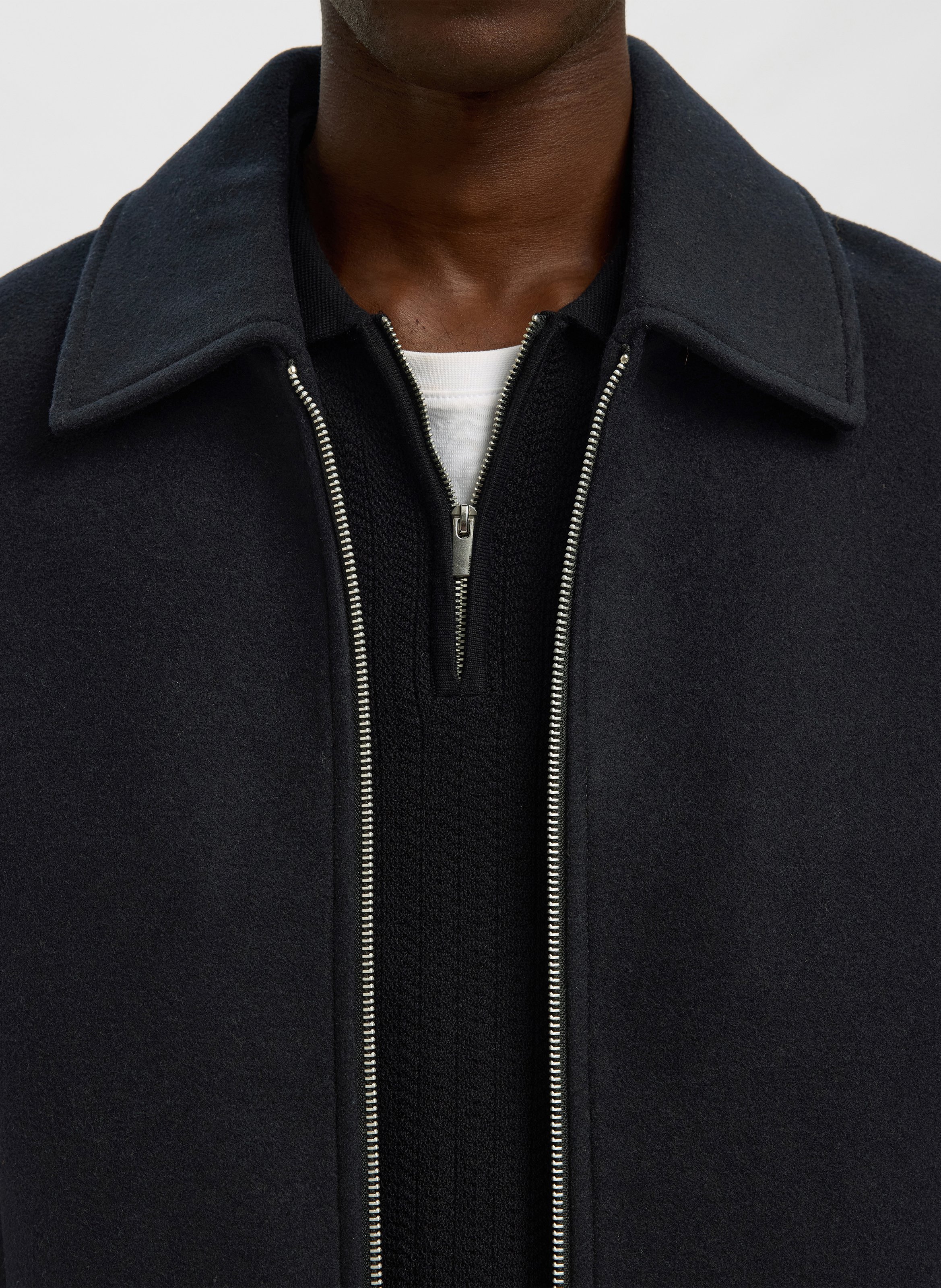 Gerade geschnittene Jacke aus recycelter Mischwolle SELECTED Schwarz