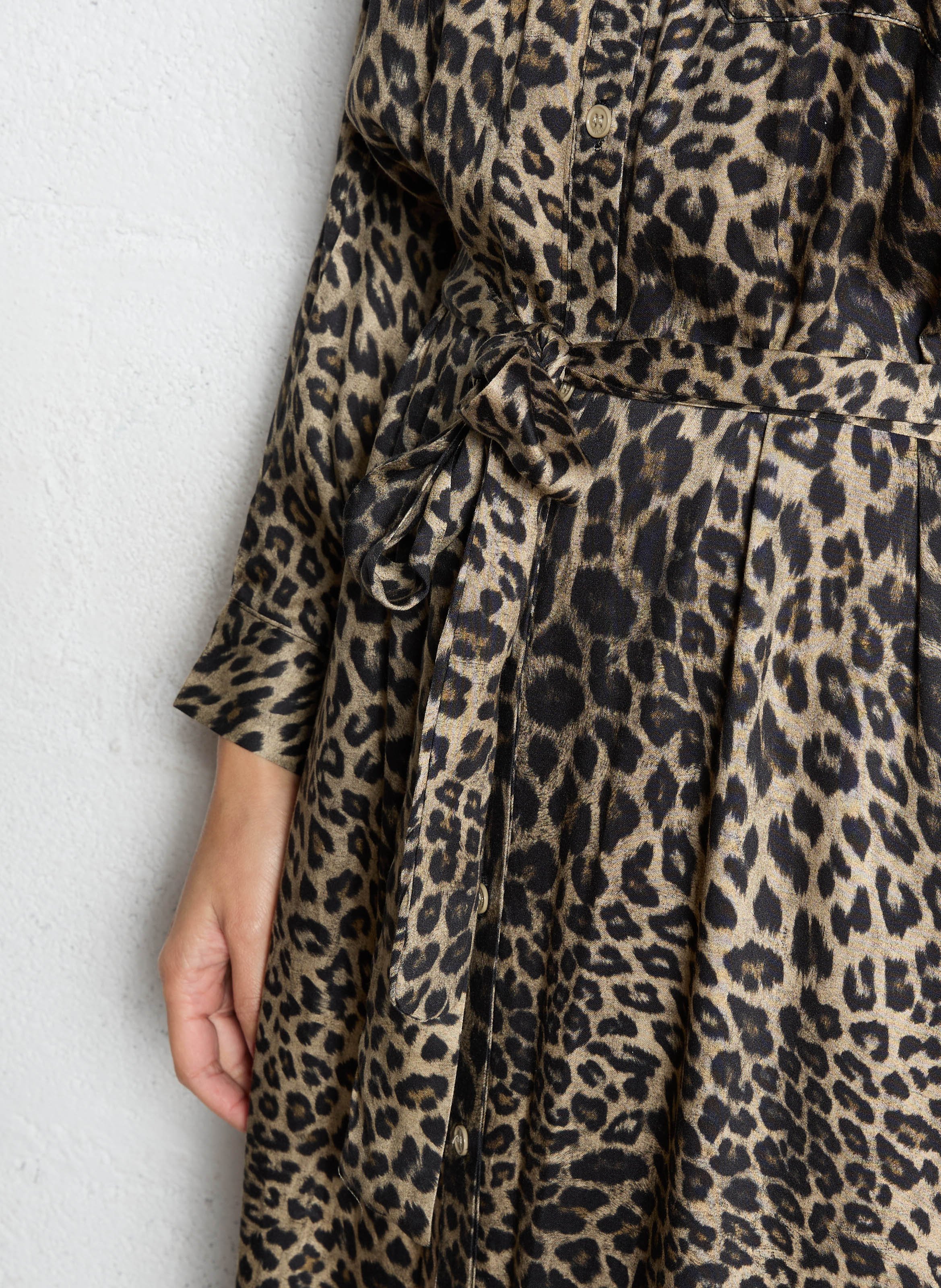 Robe longue col V imprimé léopard IMPERIAL Multicolore