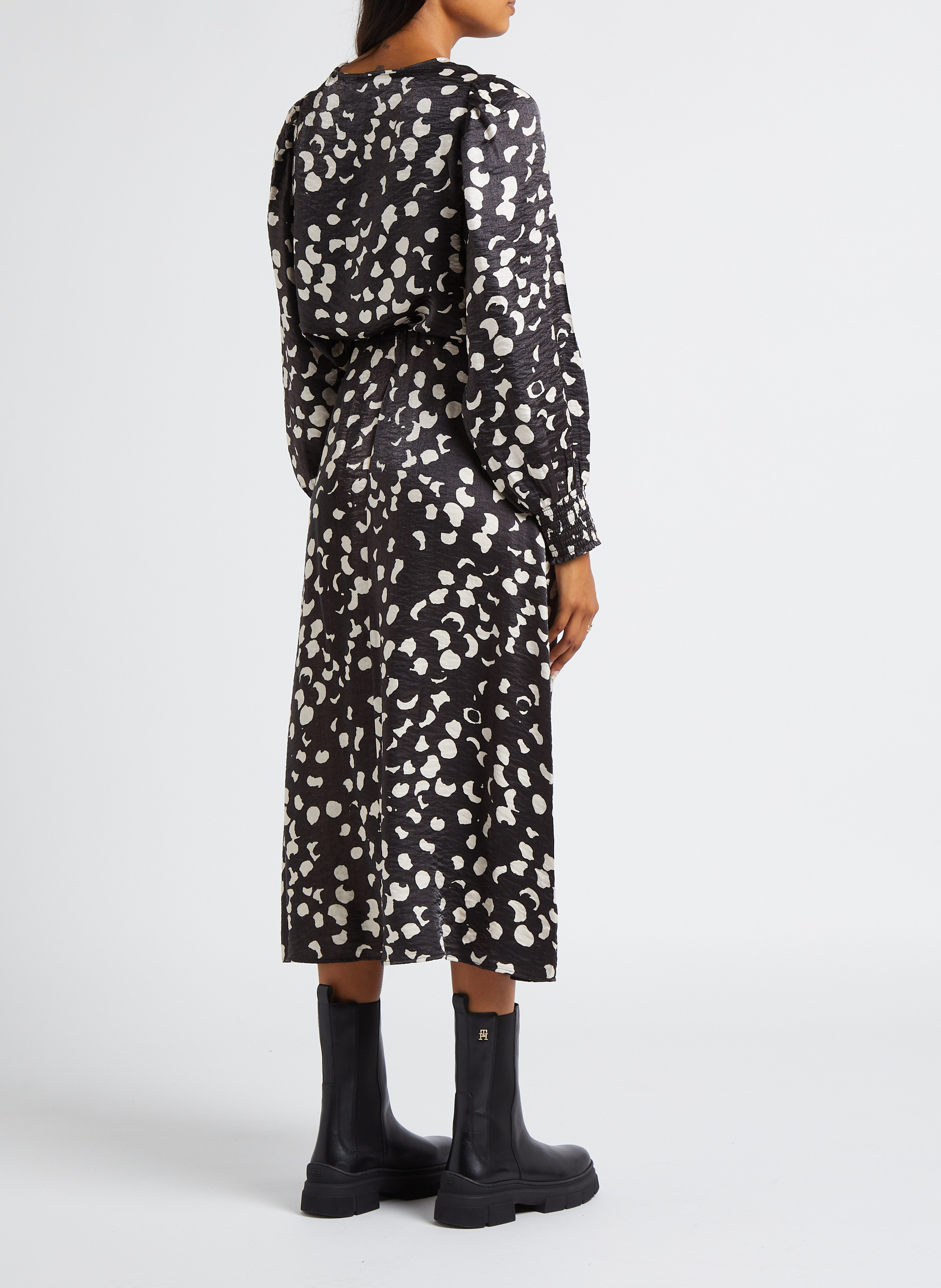 Gerade geschnittene Bluse mit V-Ausschnitt und Print OBJECT Schwarz