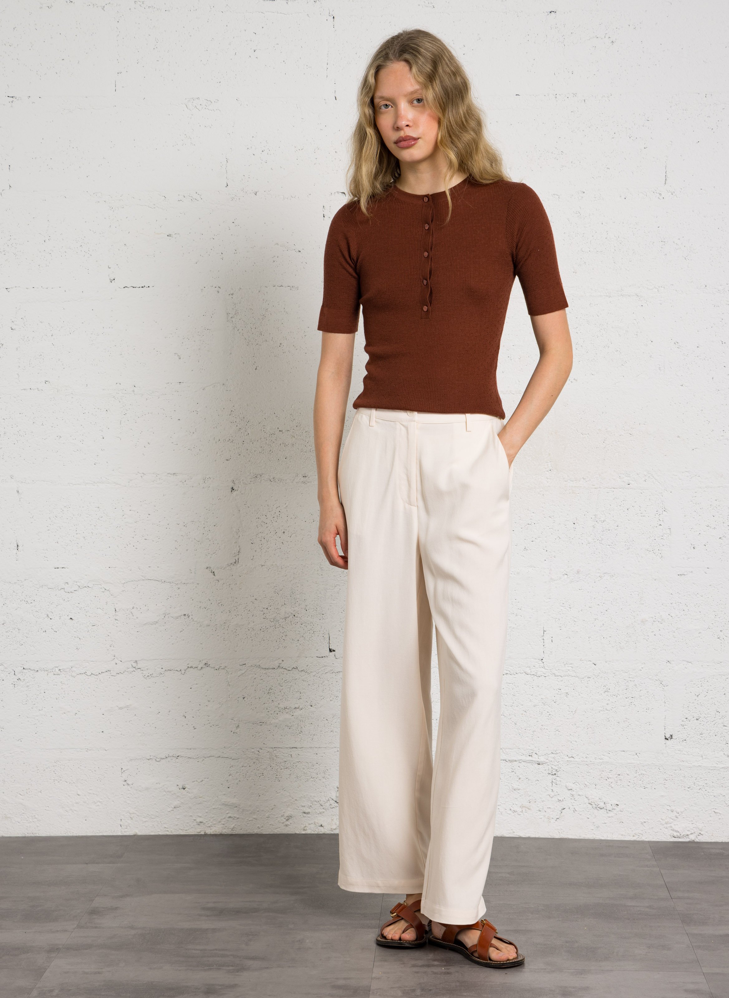 Fließende weite Hose BELLA JONES Beige