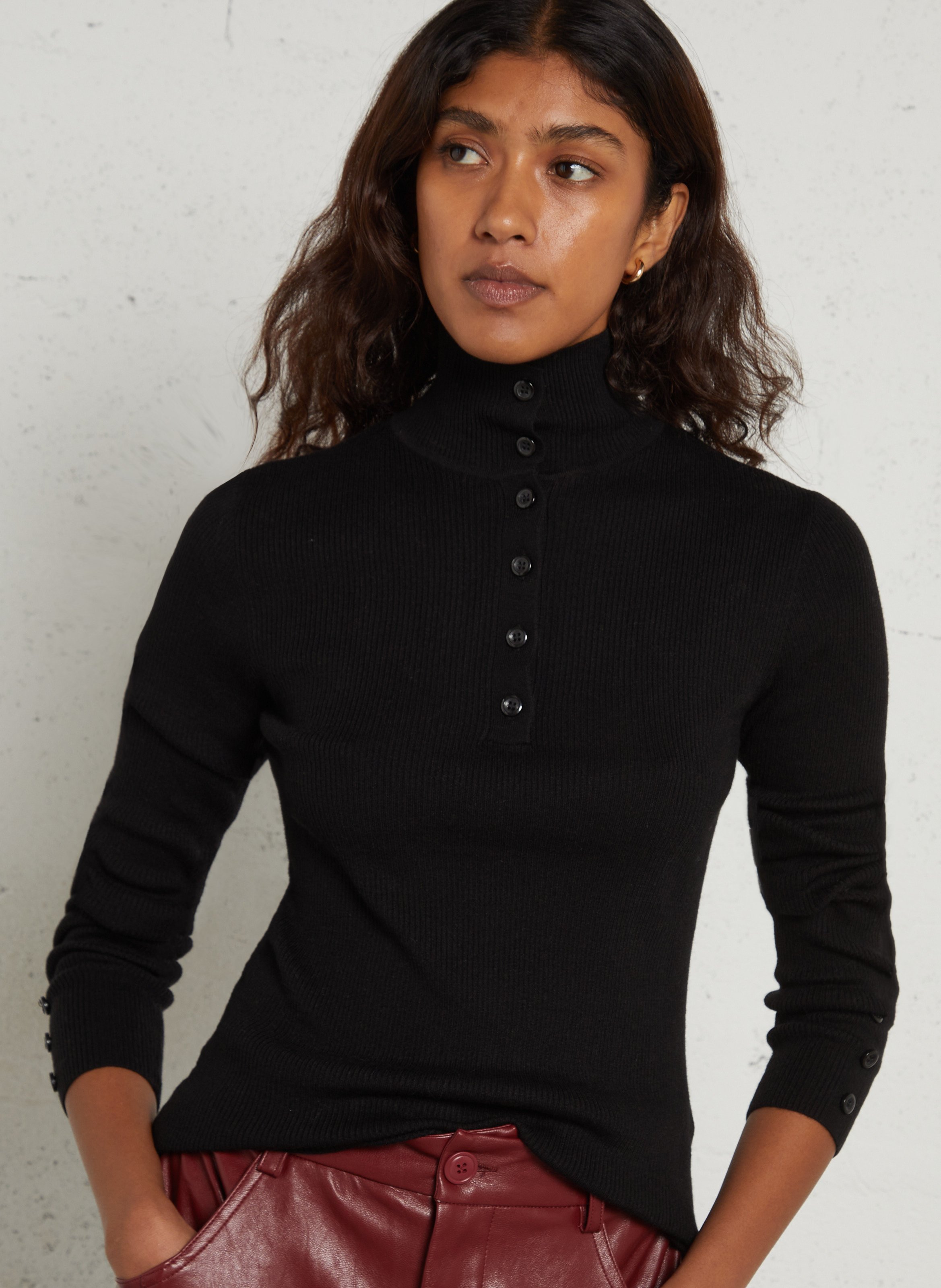 Pull cintré col montant boutonné MAISON 123 Noir