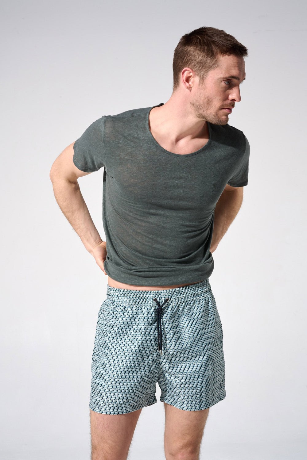 Short-sleeved T-shirt with round neckline APNEE Green