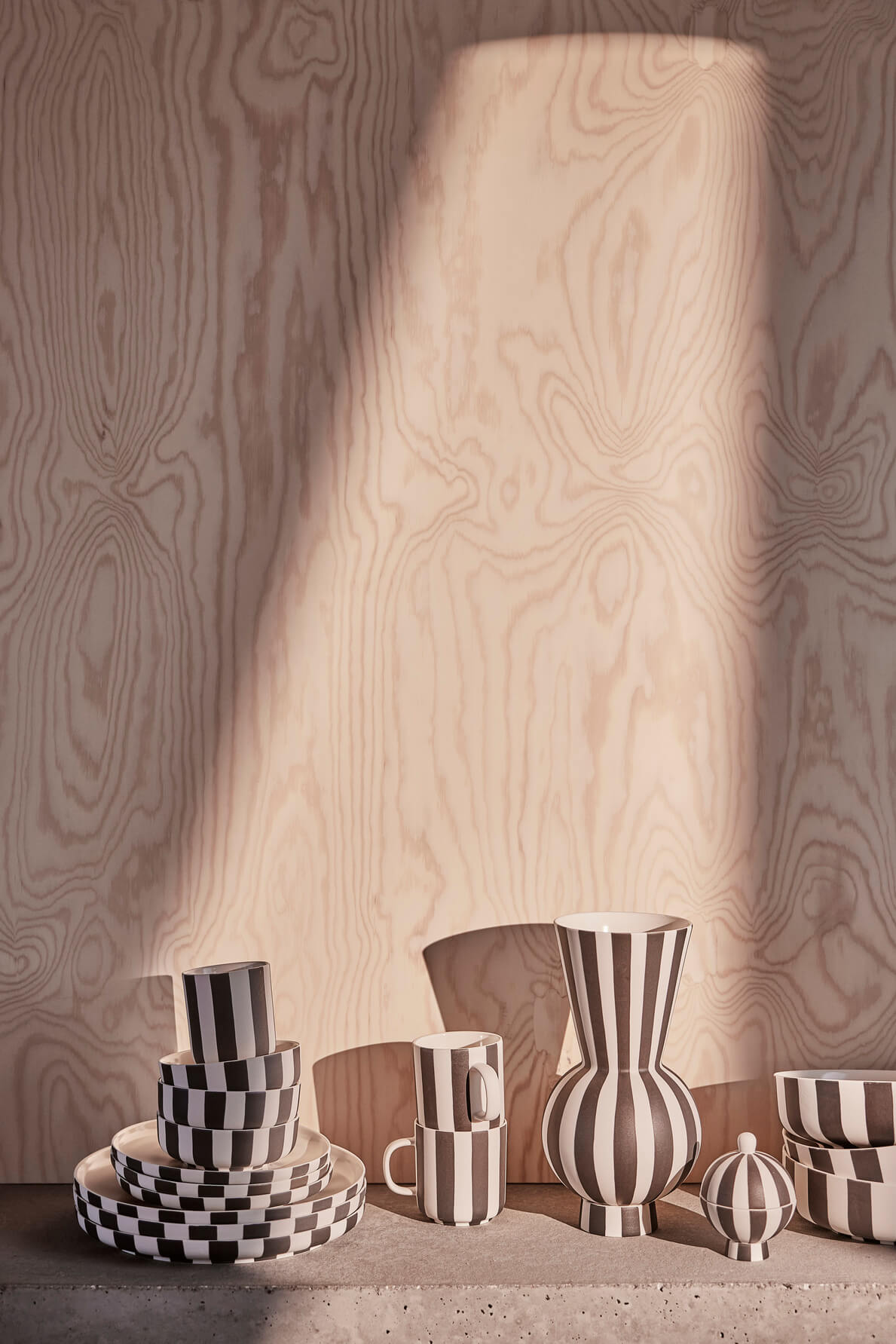 Stoneware vase OYOY LIVING DESIGN Black