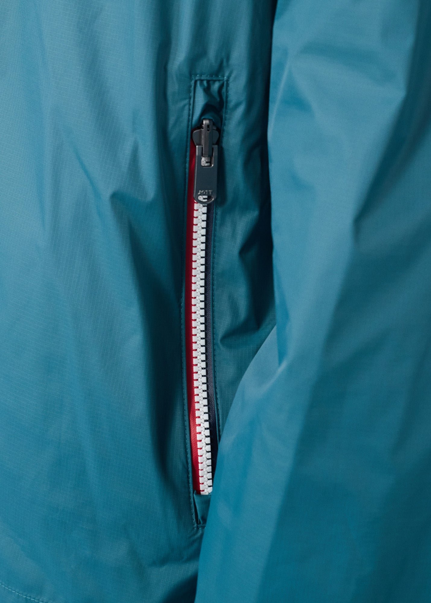 Packable raincoat Kilmory JOTT Green