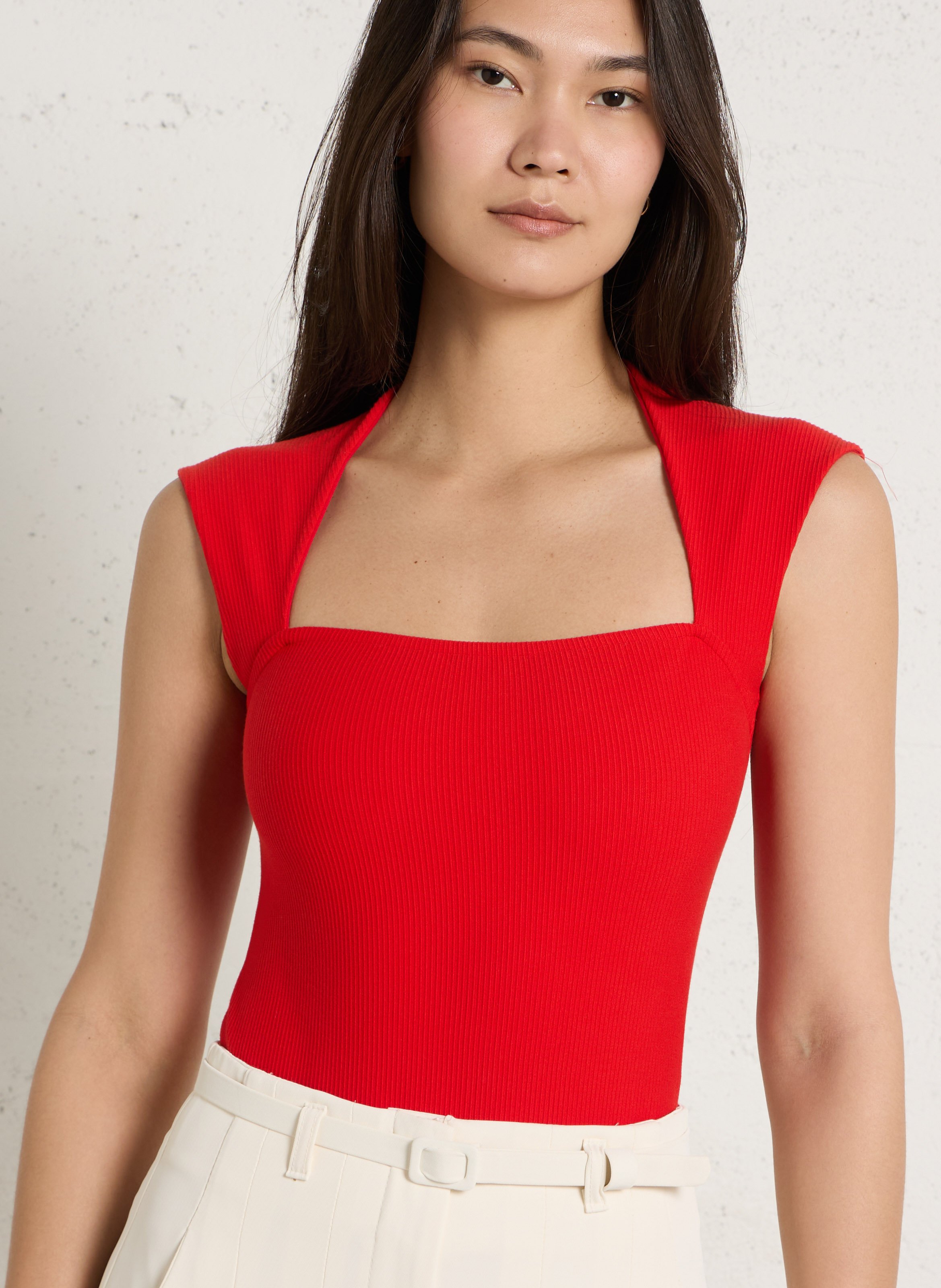 Körperbetontes Oberteil mit eckigem Ausschnitt FLAIR Rot