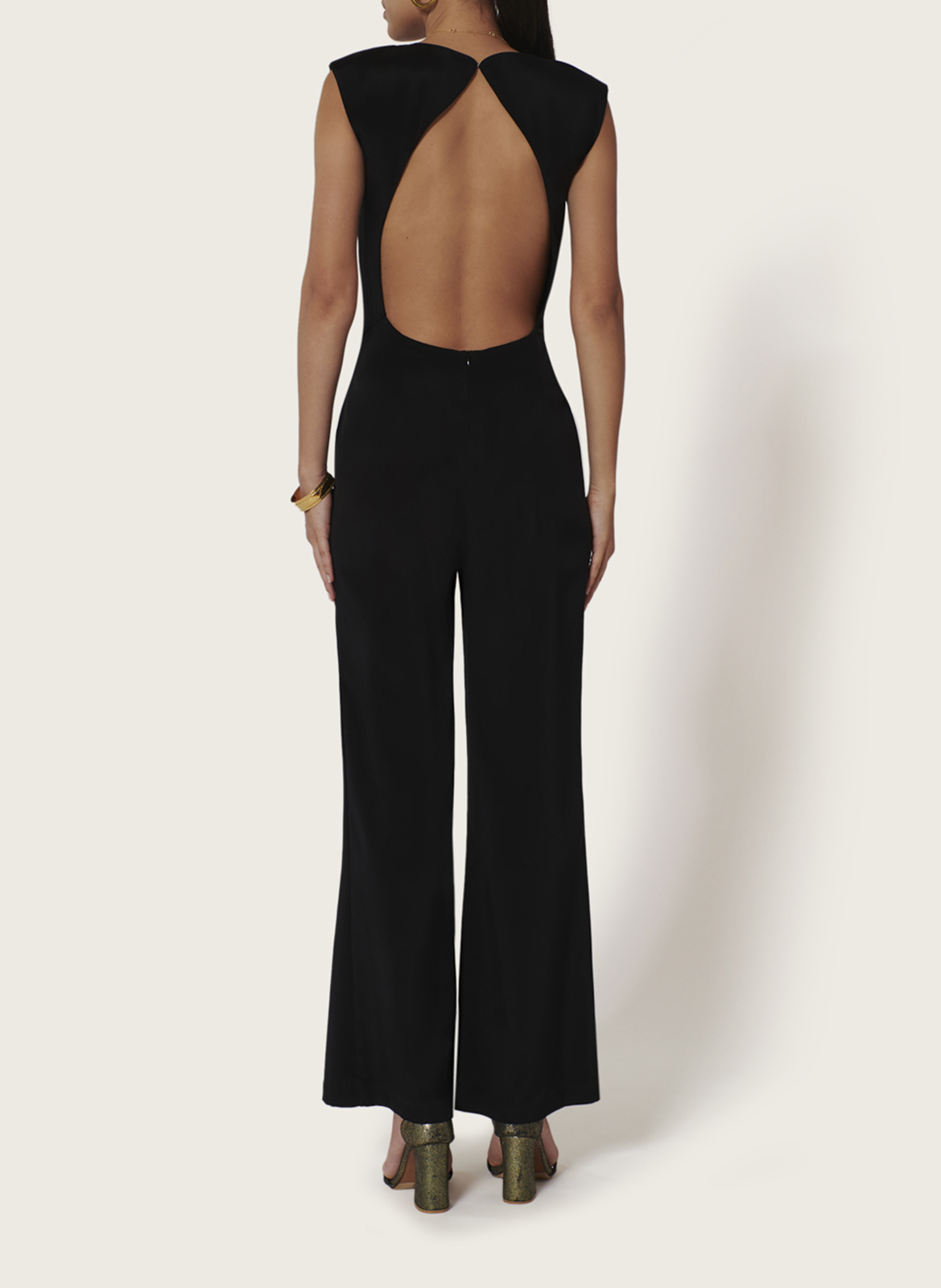 Ronde hals zijden jumpsuit KARMA KOMA Zwart