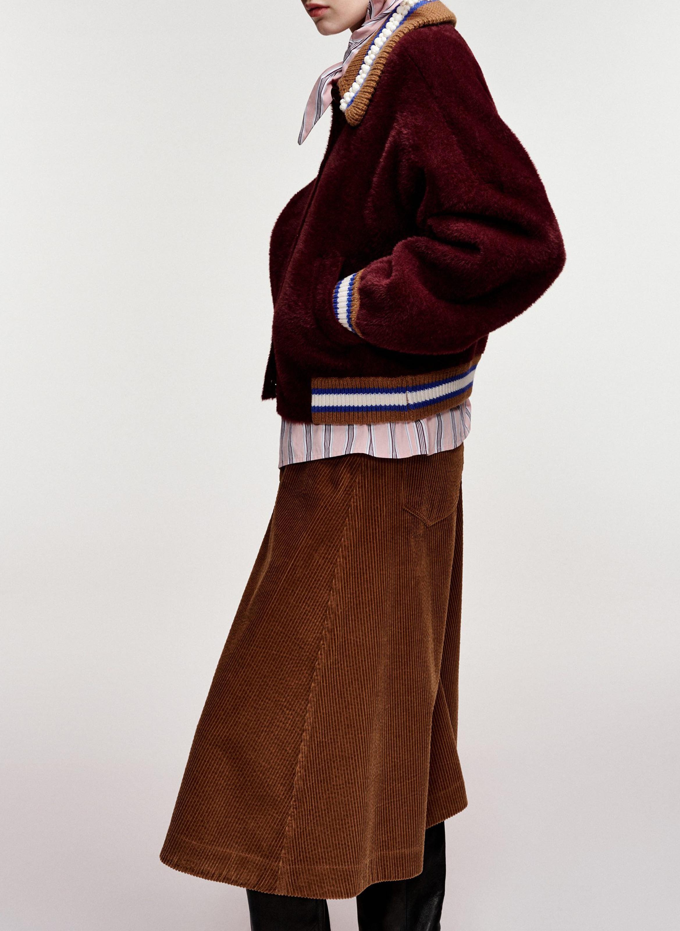 Loose fit cardigan with classic collar and button closure. | Red ESSENTIEL ANTWERP Women