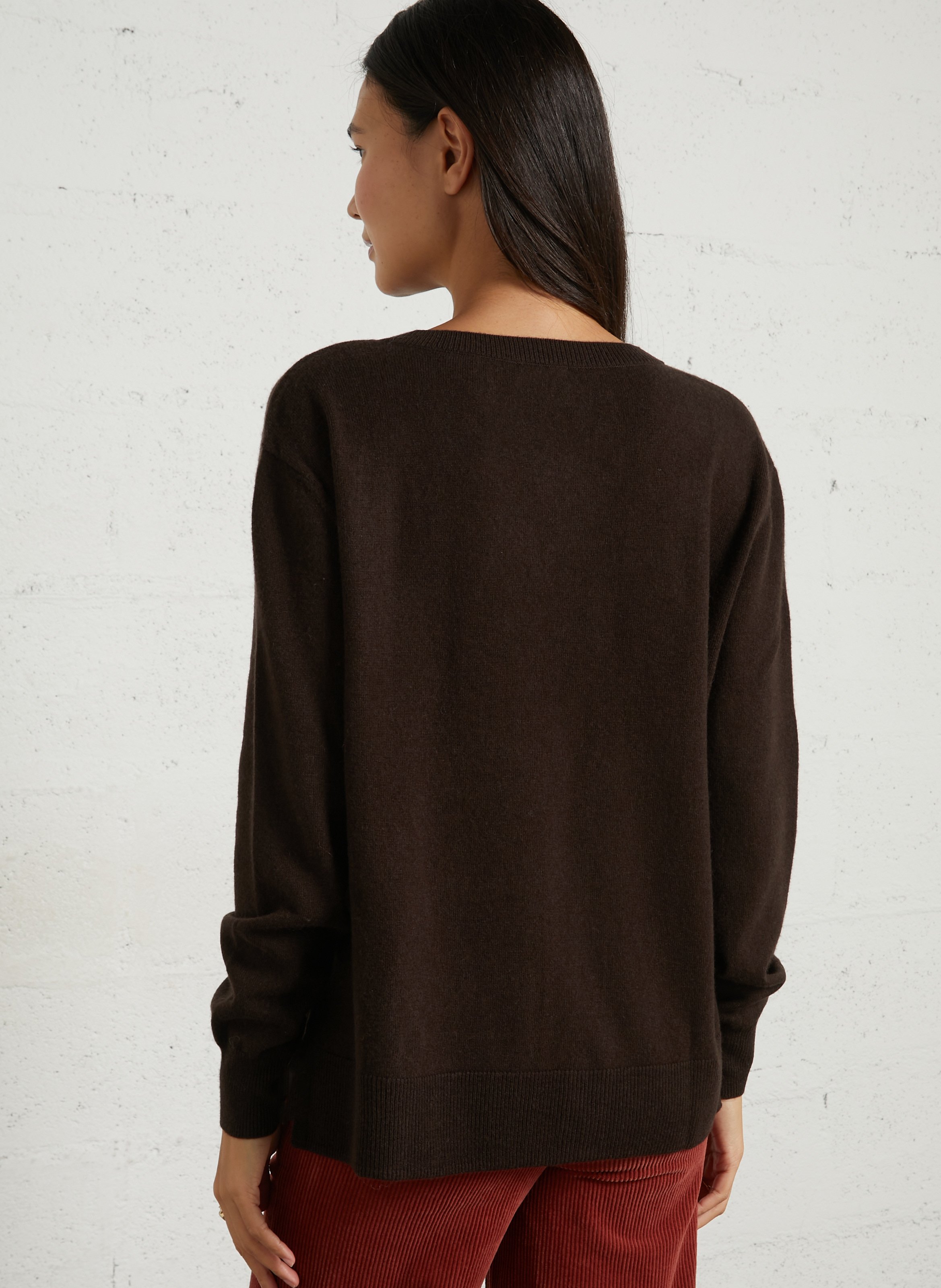 Gerade geschnittener Pullover mit V-Ausschnitt aus Wolle und Kaschmir PETITE MENDIGOTE Braun
