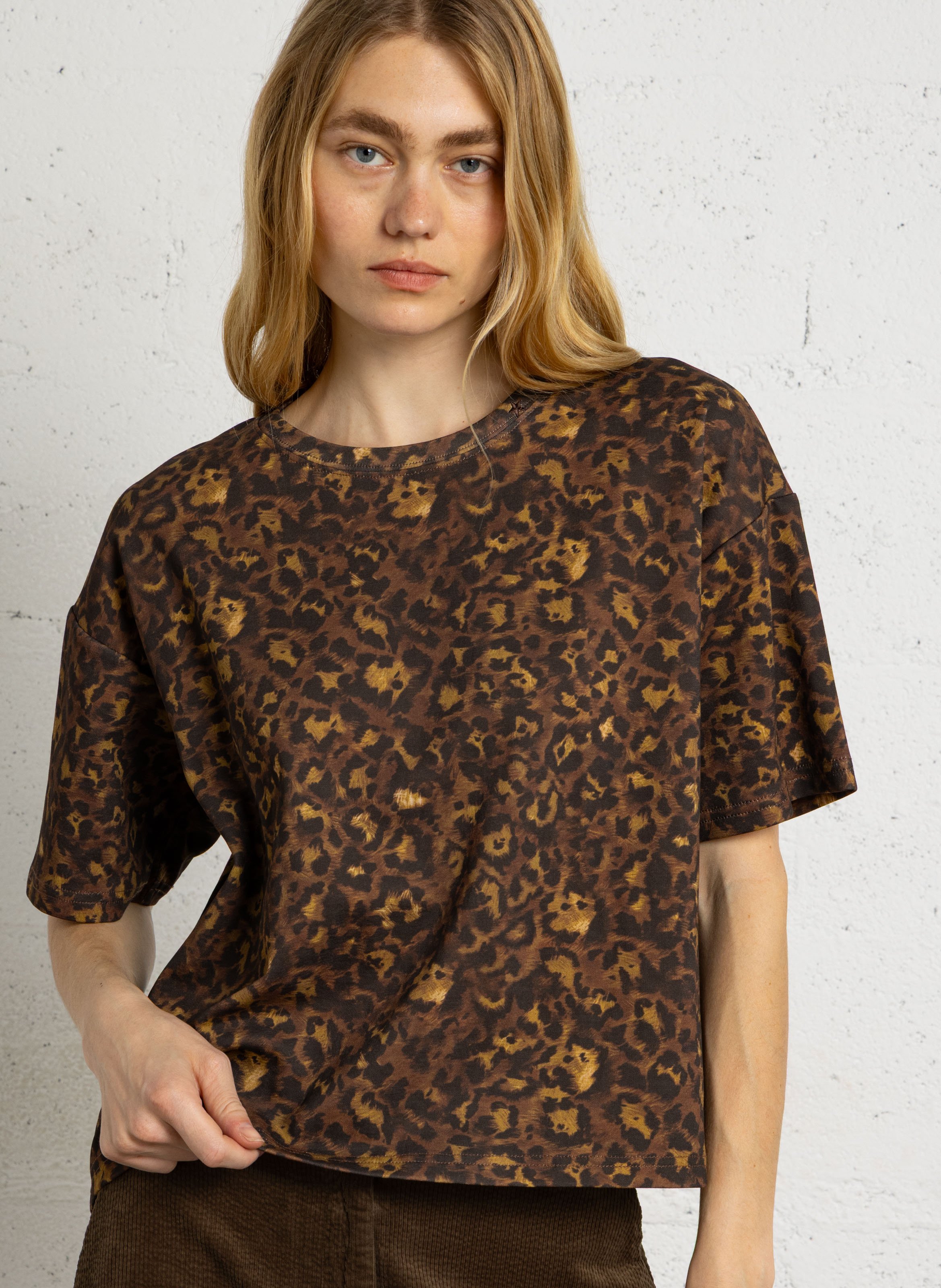 Straight t-shirt with printed design in blended cotton. LA PETITE ETOILE Brown