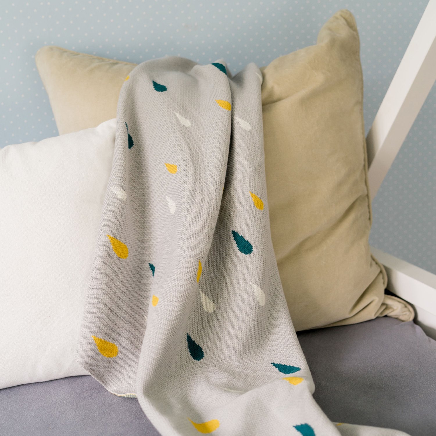 Ultra-soft knitted baby blanket - 100% cotton KINDSGUT Yellow