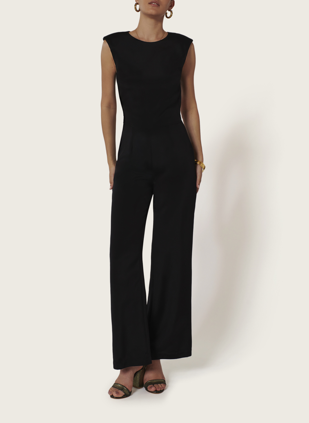 Ronde hals zijden jumpsuit KARMA KOMA Zwart