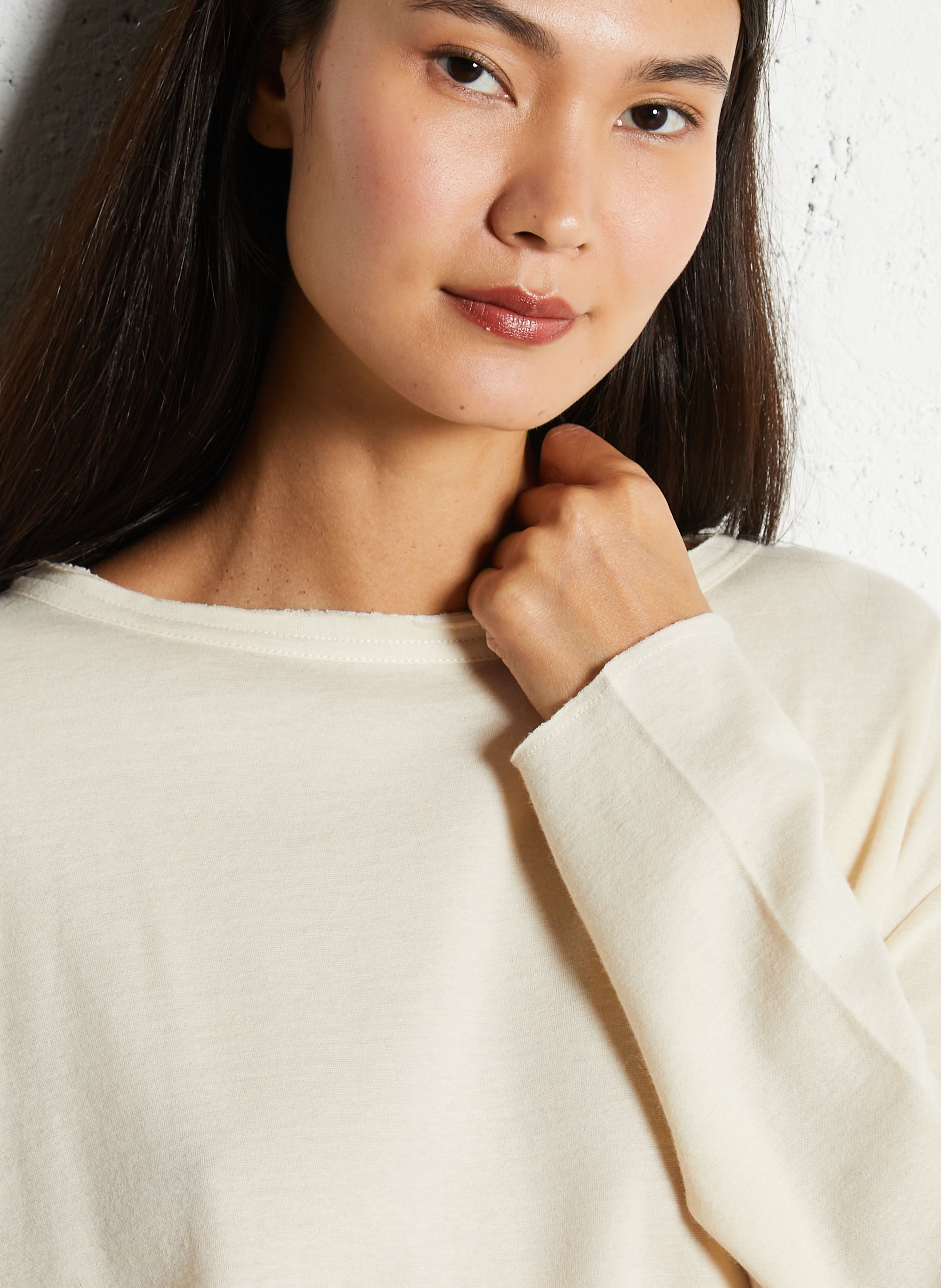 Tee-shirt droit col bateau en coton bio et cachemire MAJESTIC FILATURES Beige