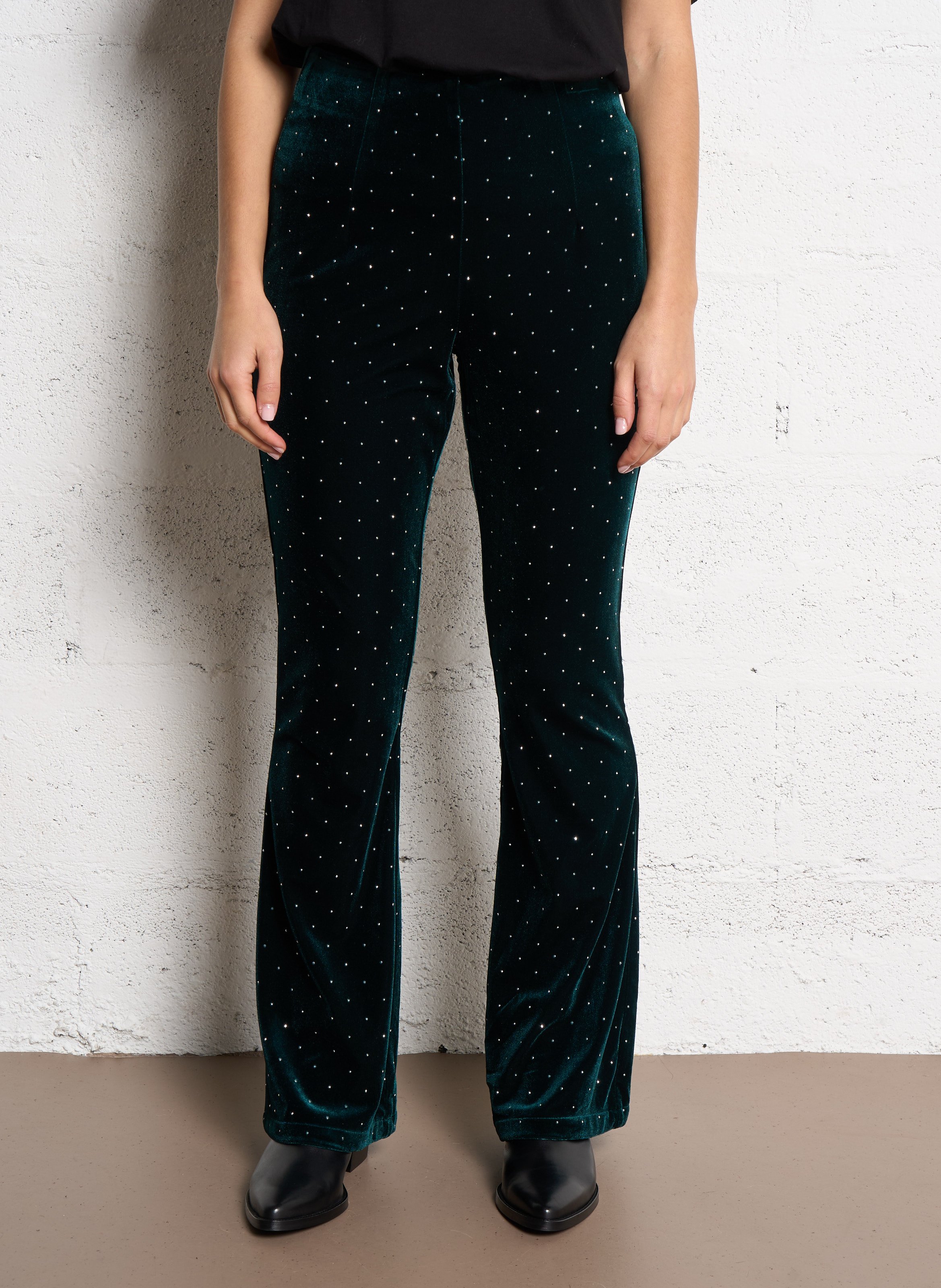 Pantalon flare à strass en velours NEVER FULLY DRESSED Vert