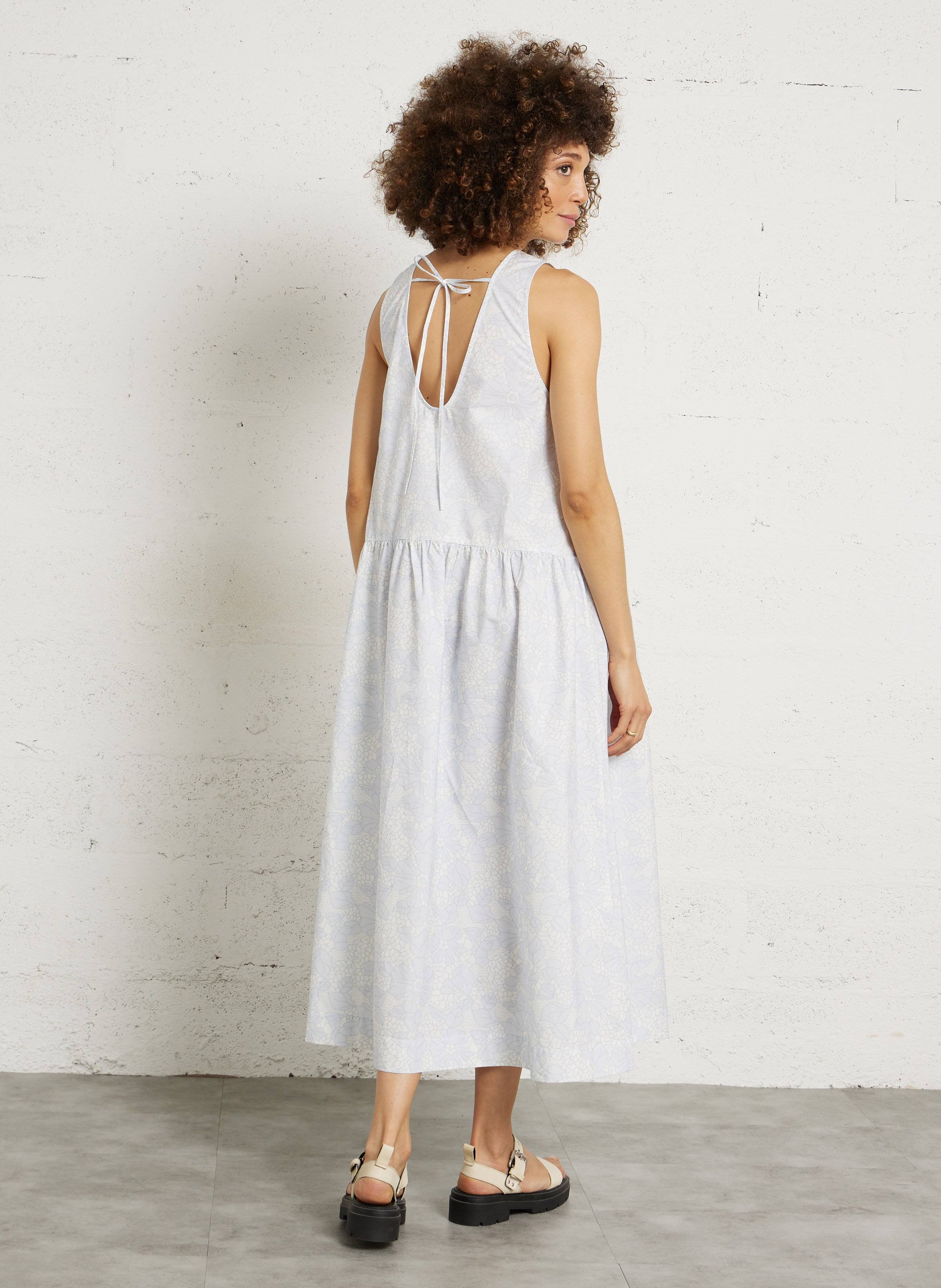 Langes Baumwollkleid mit Rundhalsausschnitt THE TINY BIG SISTER Mehrfarbig