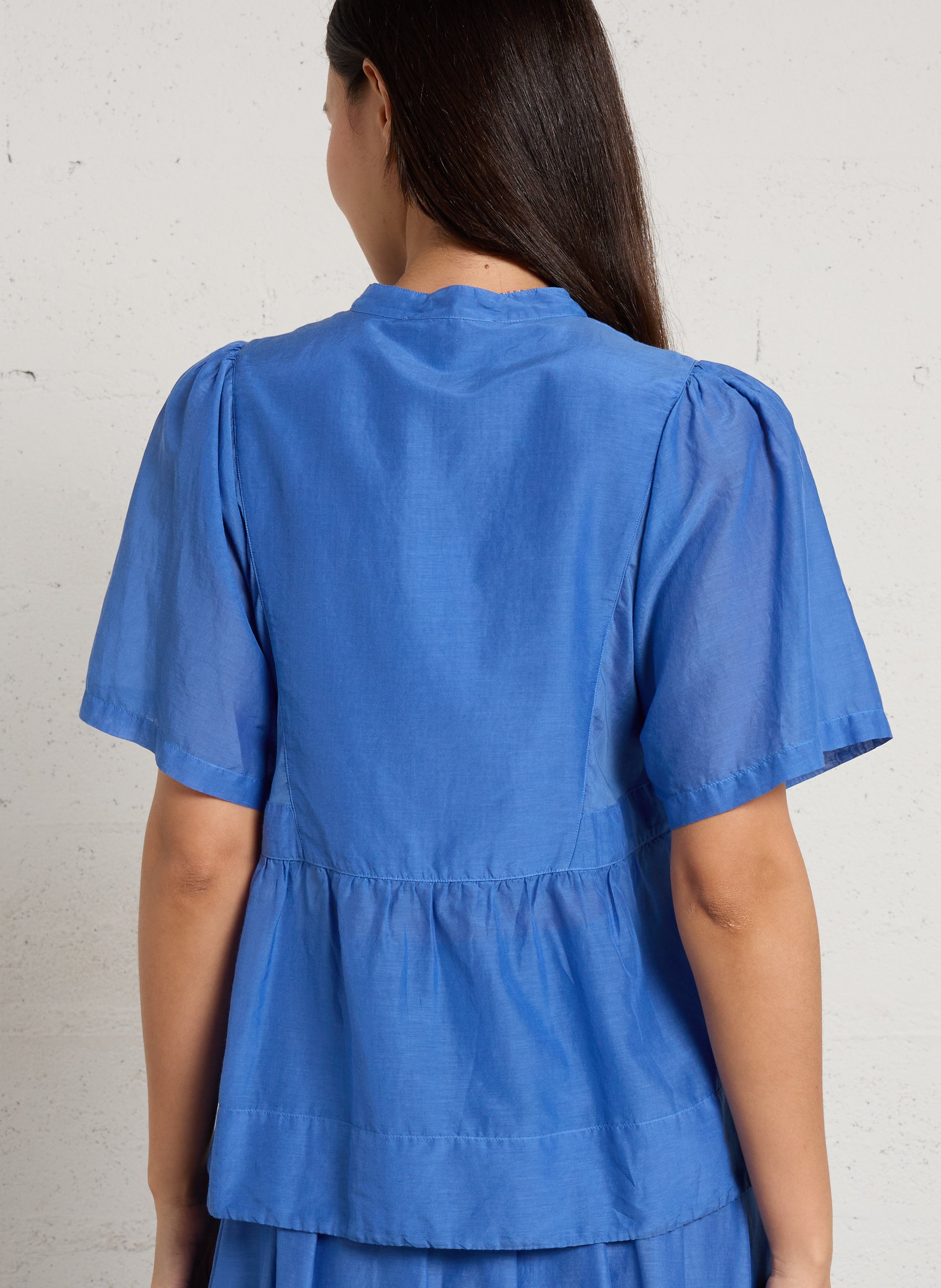 Oversize Bluse mit Rundhalsausschnitt aus Baumwolle und Seide POMANDERE Blau