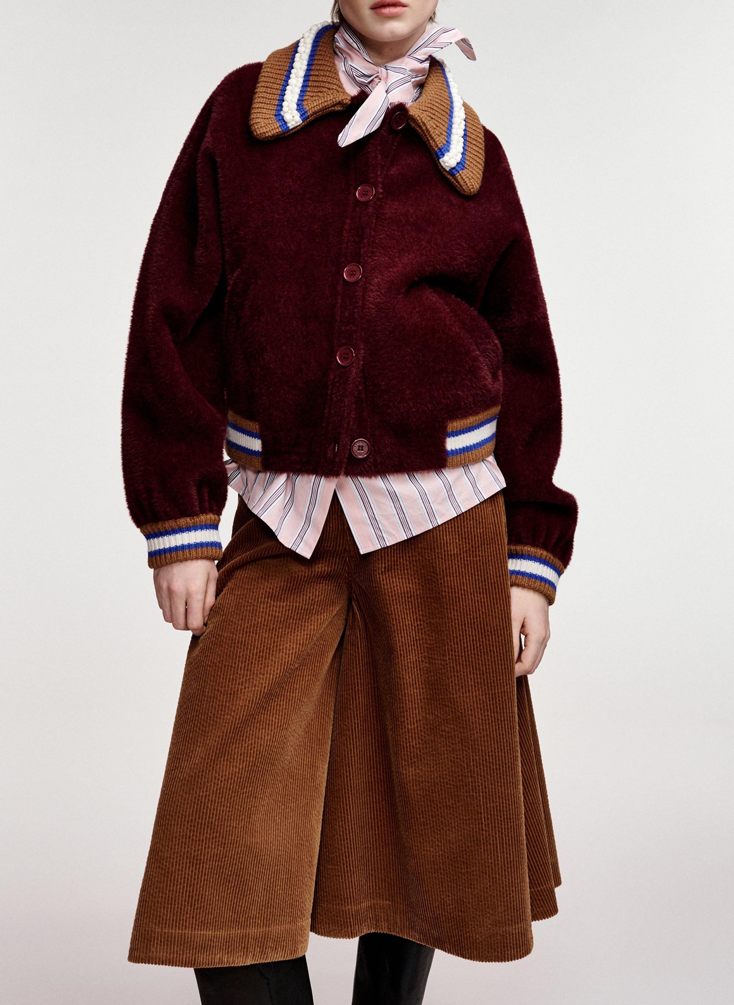 Ruime cardigan met klassieke kraag en knoopsluiting ESSENTIEL ANTWERP
