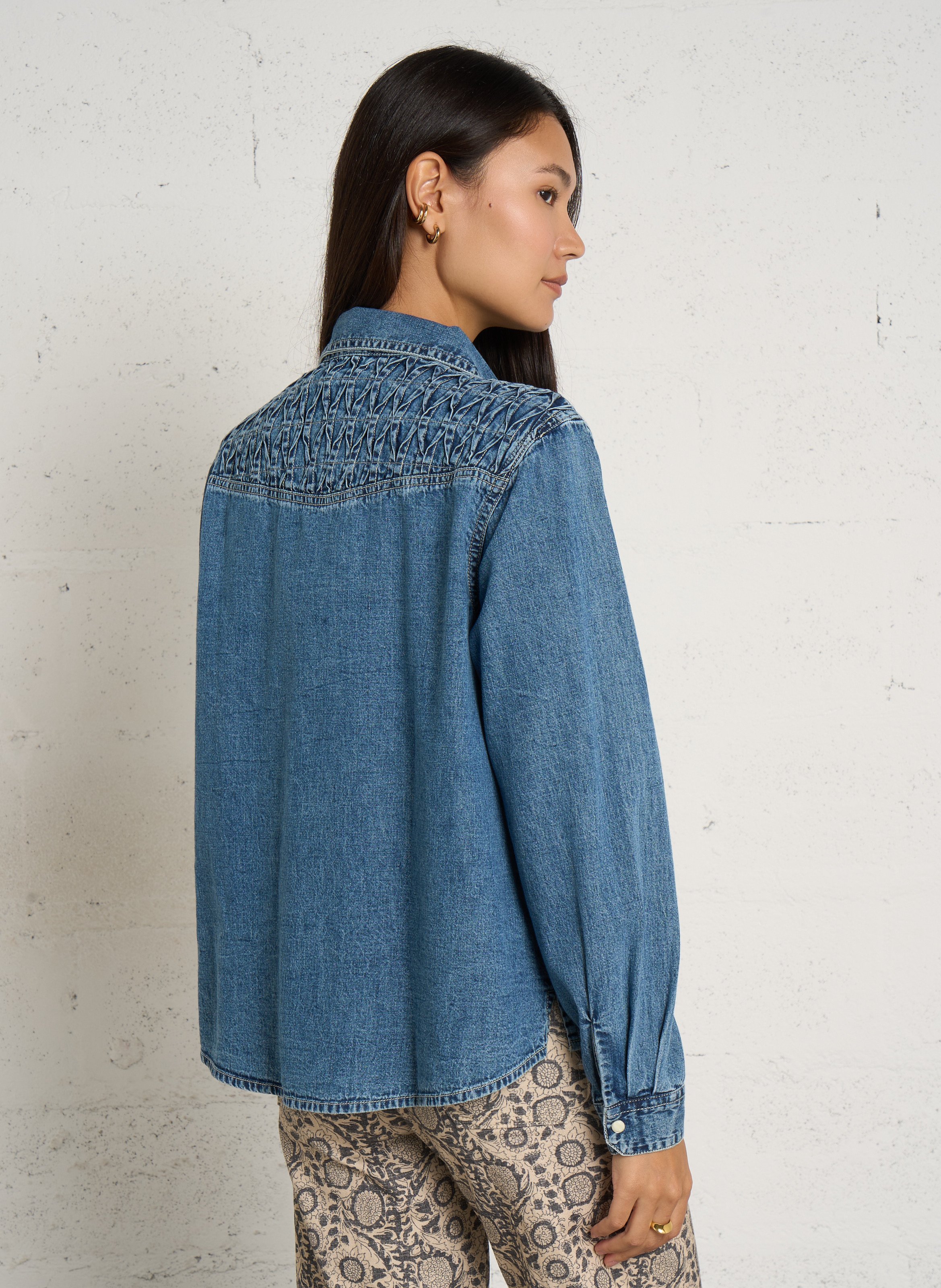 Bluse mit Rüschen aus Baumwoll-Denim MAISON HOTEL Blau