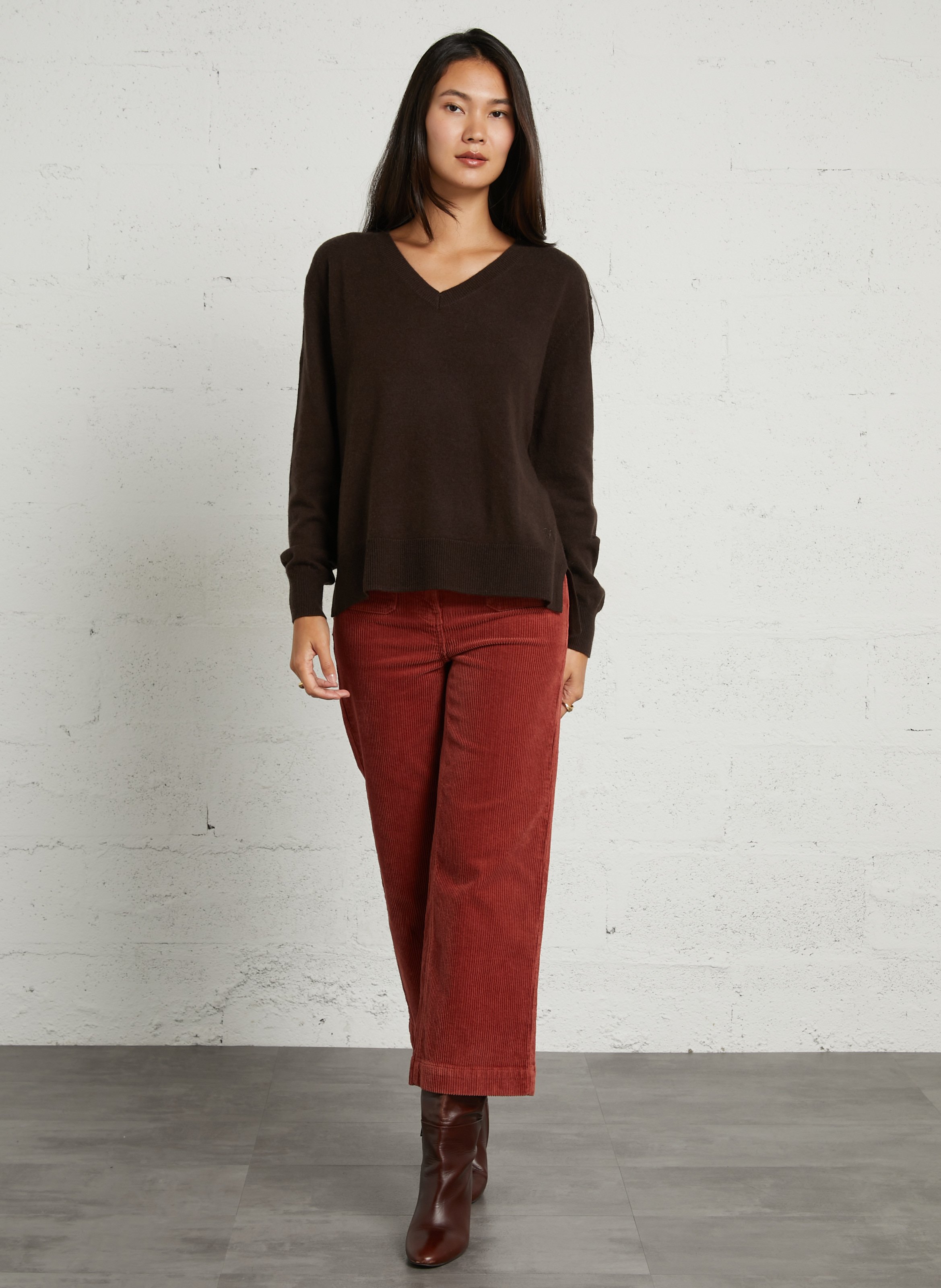 Gerade geschnittener Pullover mit V-Ausschnitt aus Wolle und Kaschmir PETITE MENDIGOTE Braun