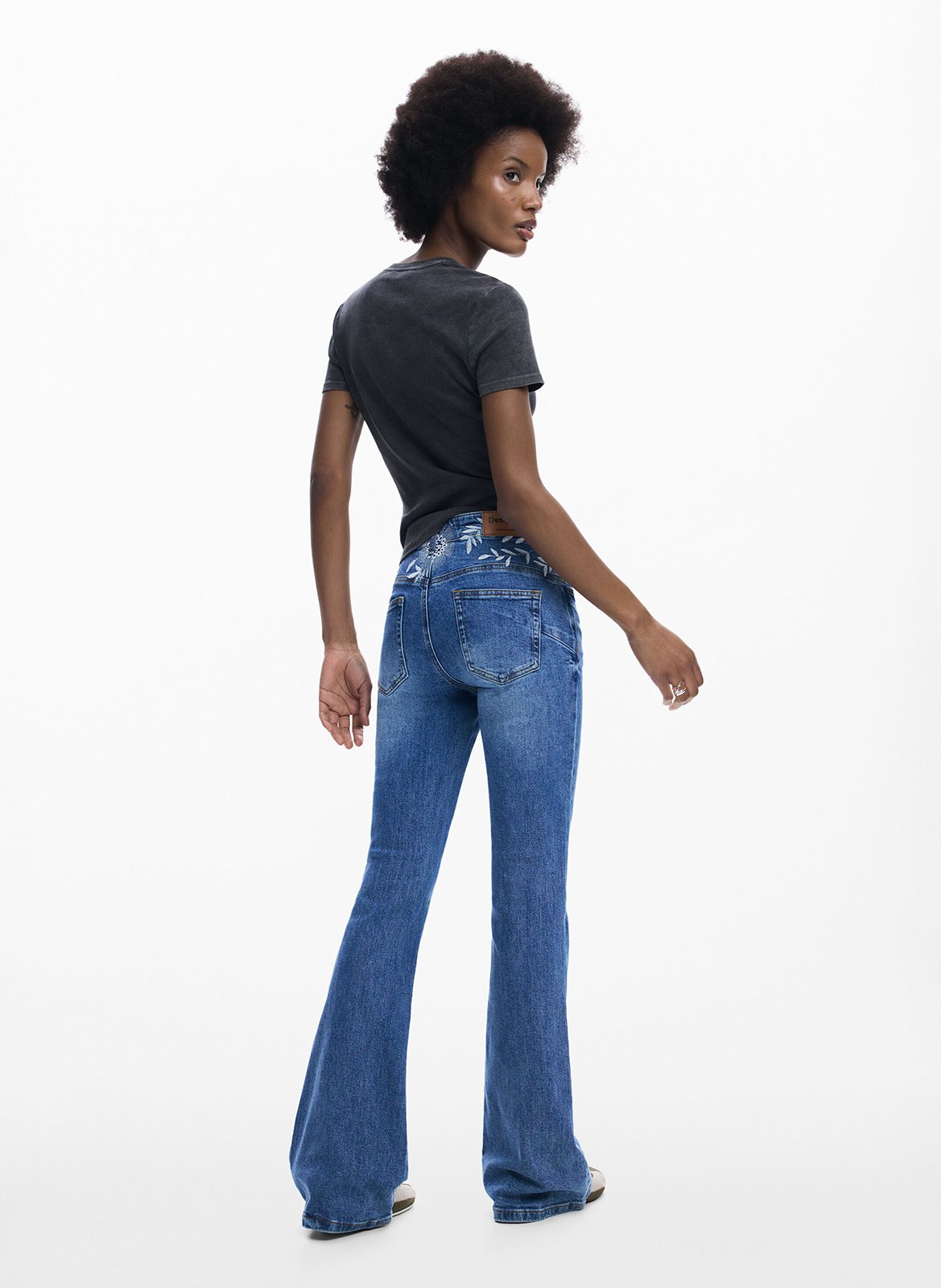 Tee-shirt droit col rond en coton mélangé sérigraphié DESIGUAL Noir