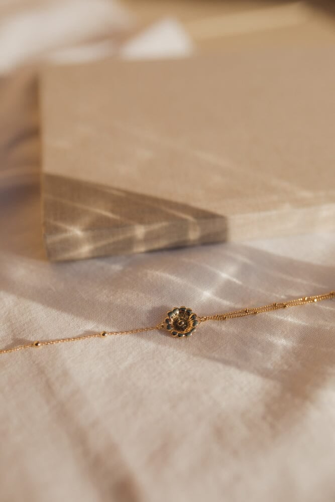THÉIA - fine gold-plated flower bracelet MONSIEUR SIMONE Golden