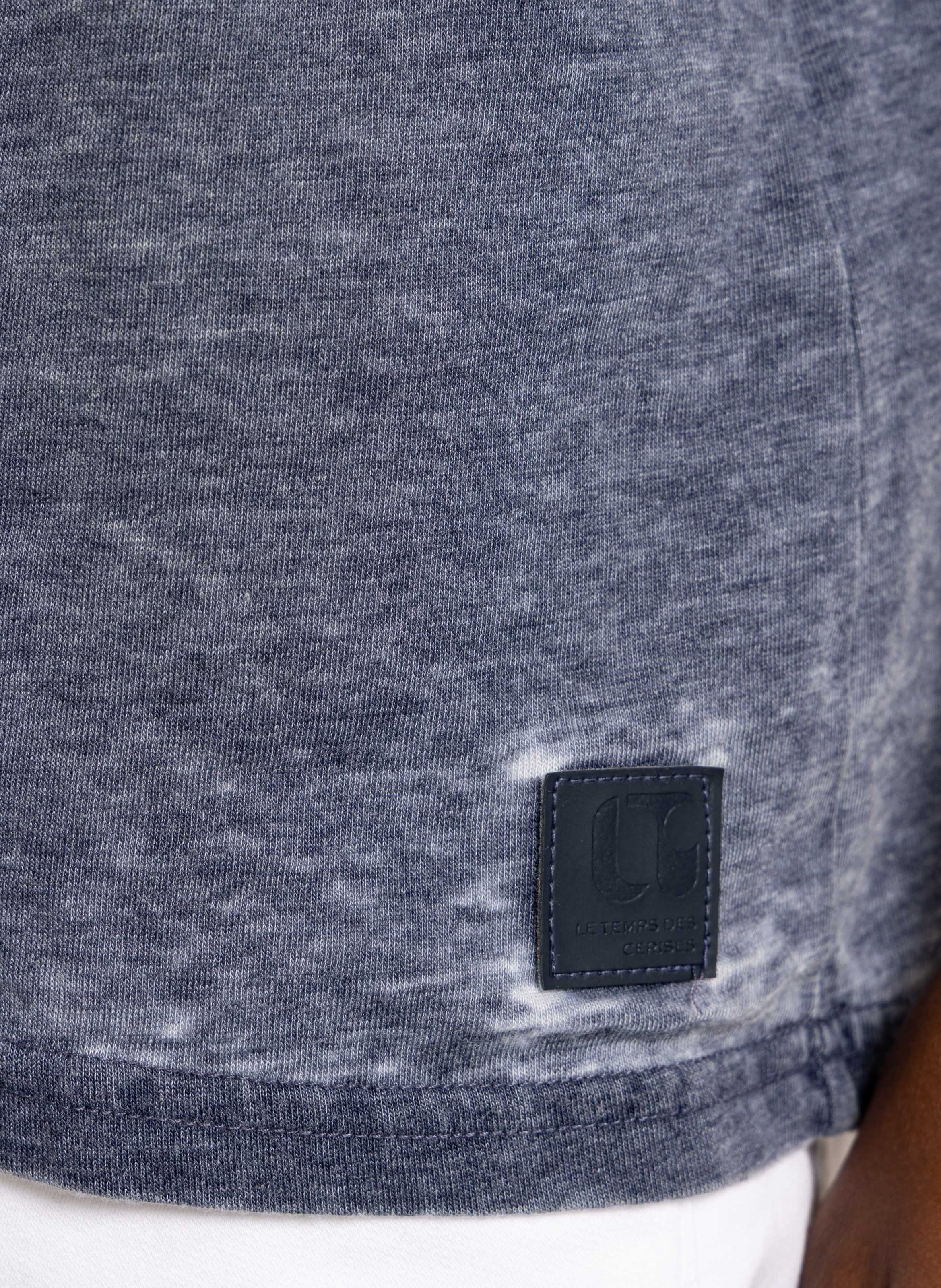 Straight heathered V-neck t-shirt LE TEMPS DES CERISES Blue