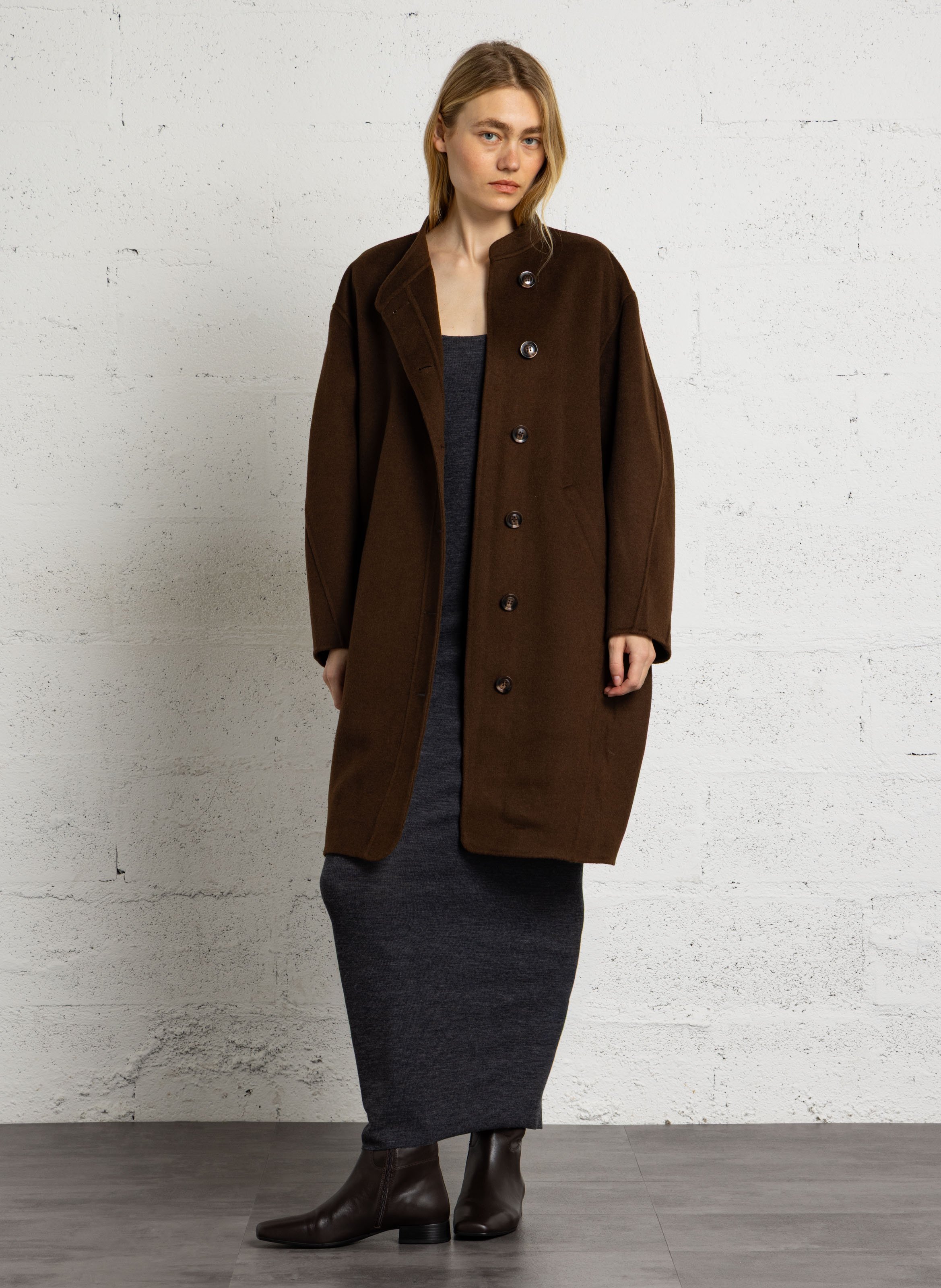 Manteau col rond en laine mélangée SOEUR Marron