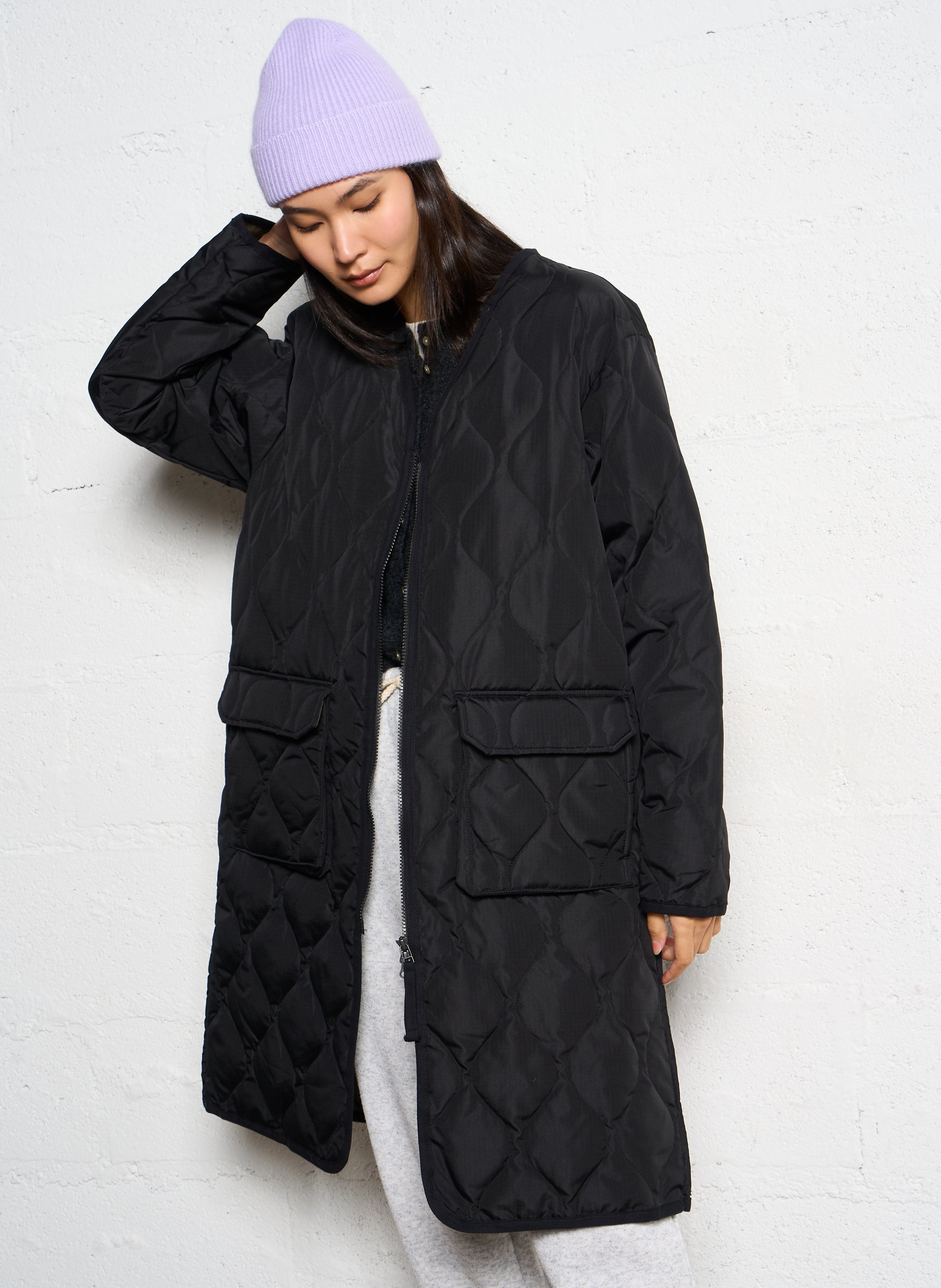 Rechte jas met V-hals TAION Zwart