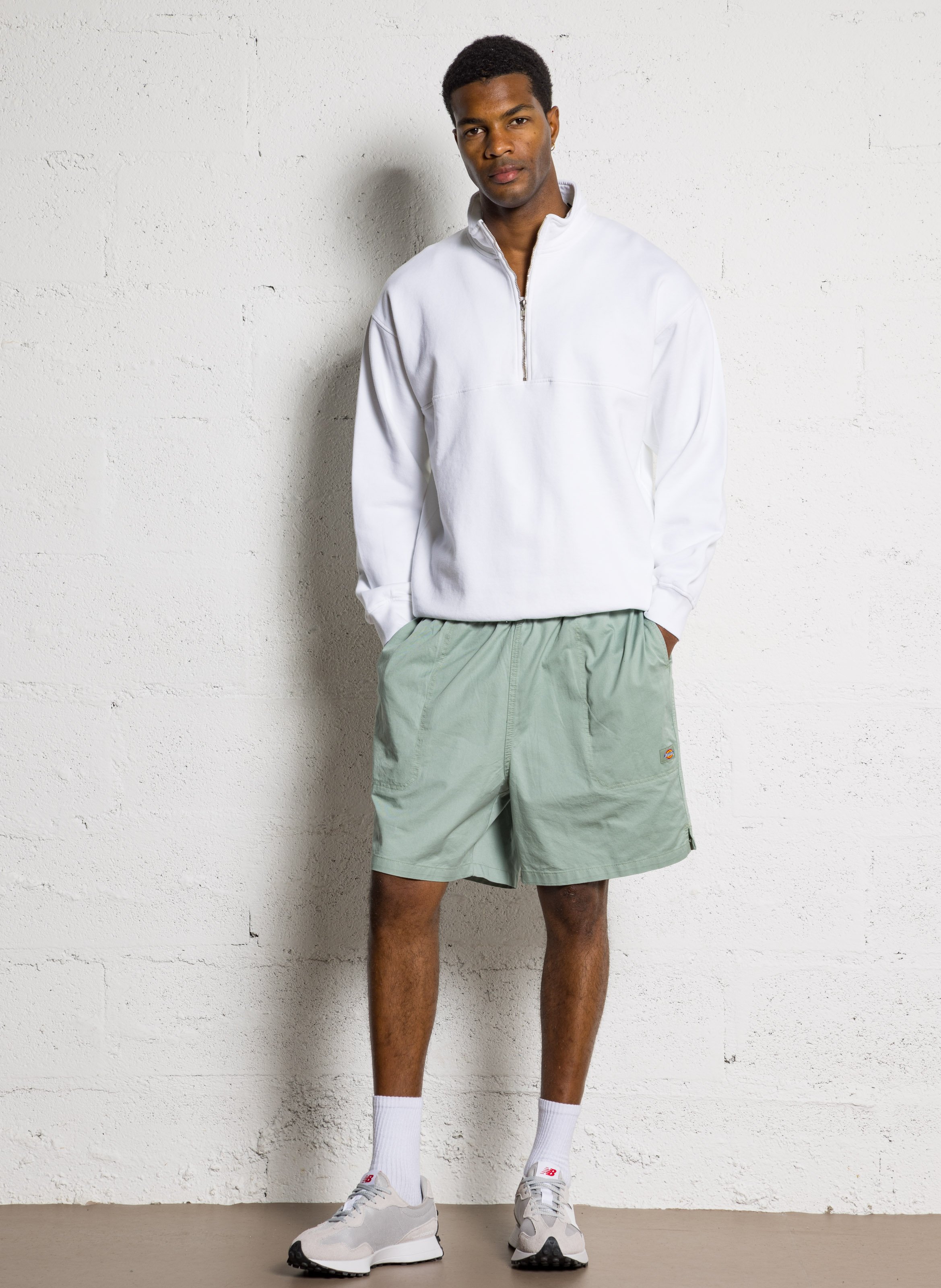 SWEATSHIRT COLORFUL STANDARD Weiss