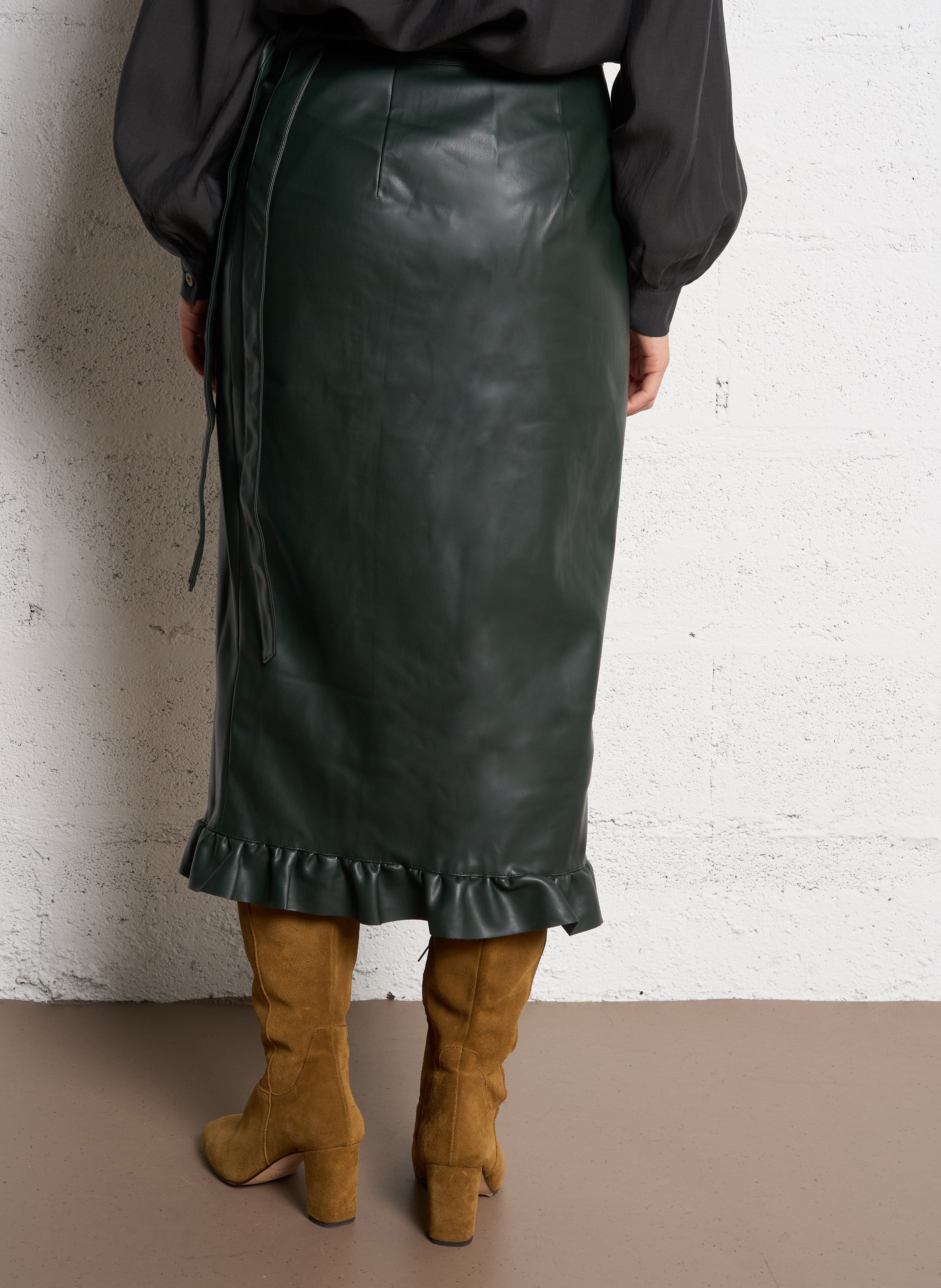 Jupe portefeuille à volants effet cuir NEVER FULLY DRESSED Vert