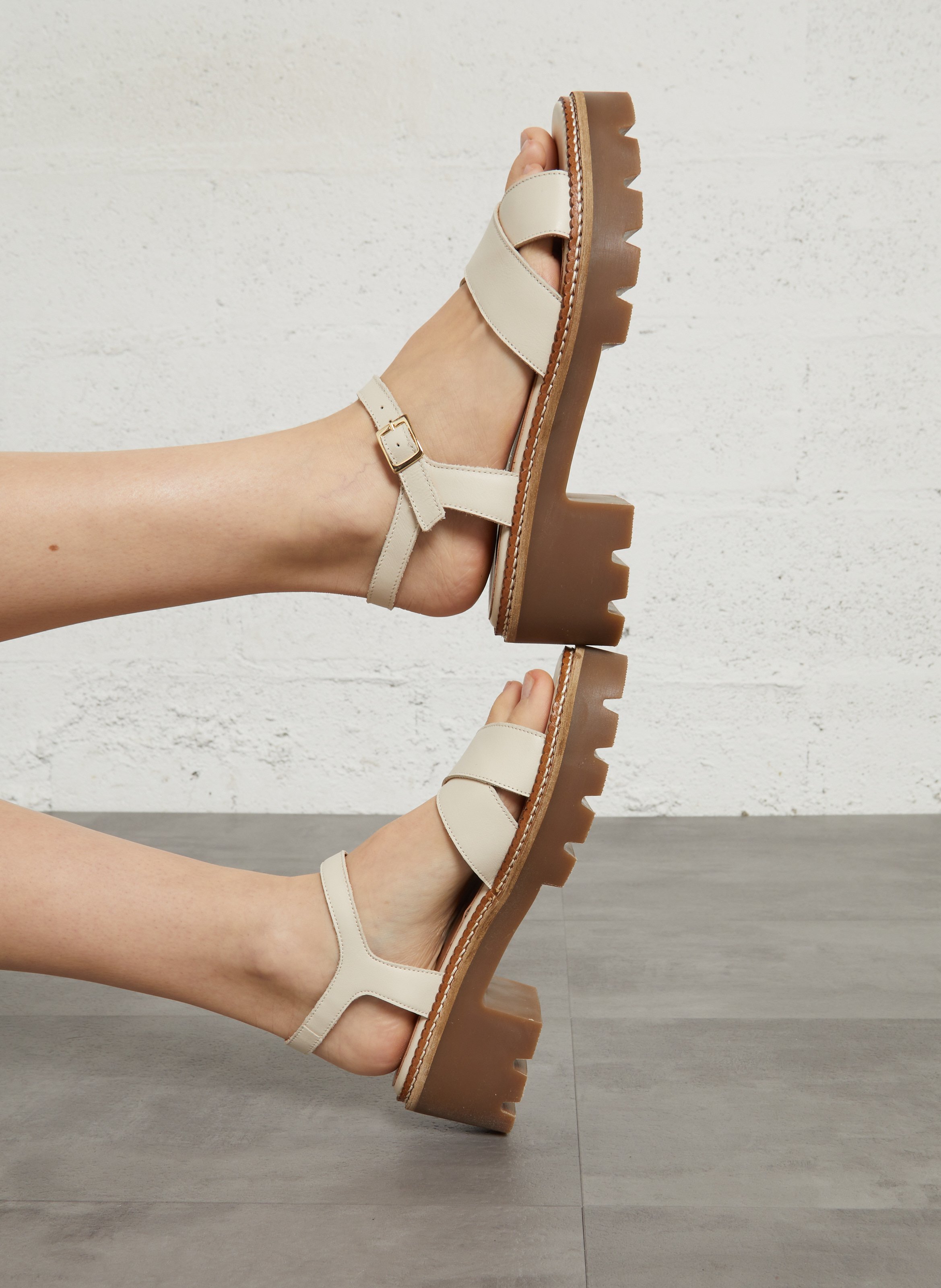 Sandales compensées en cuir MELLOW YELLOW Beige