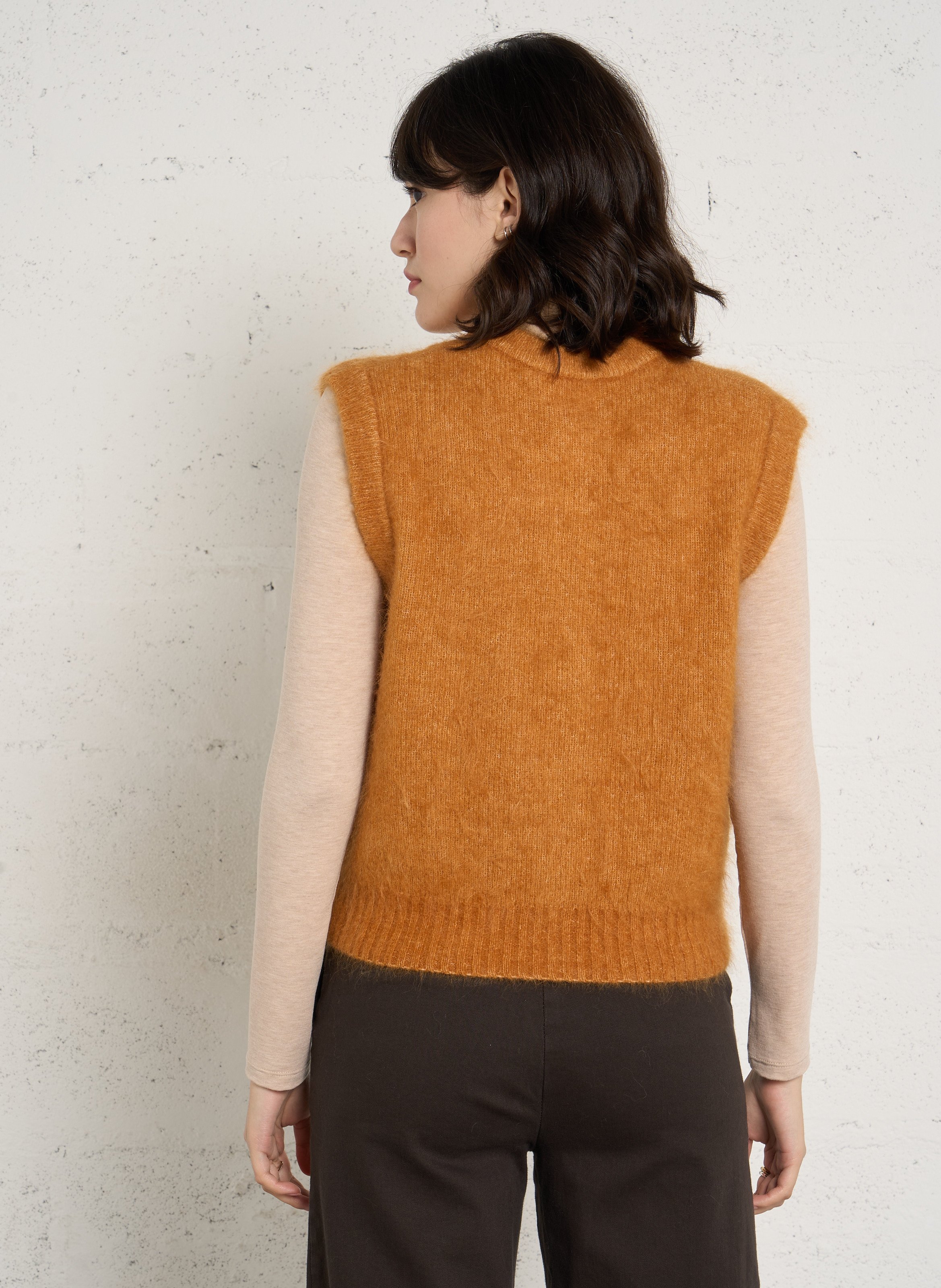 Sleeveless straight round neck mohair blend vest MAISON 123 Golden